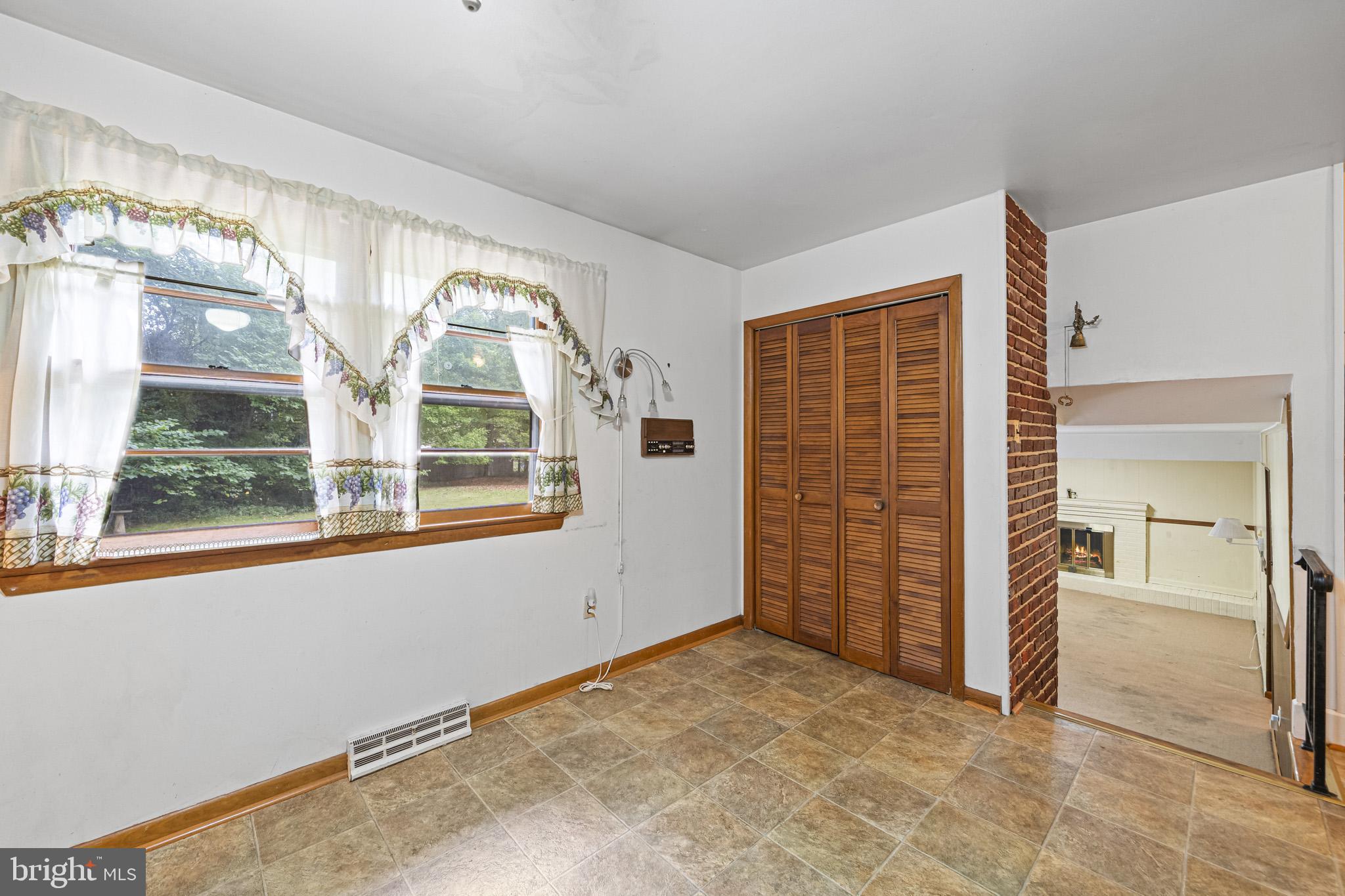 LAUREL ACRES SUB - Residential