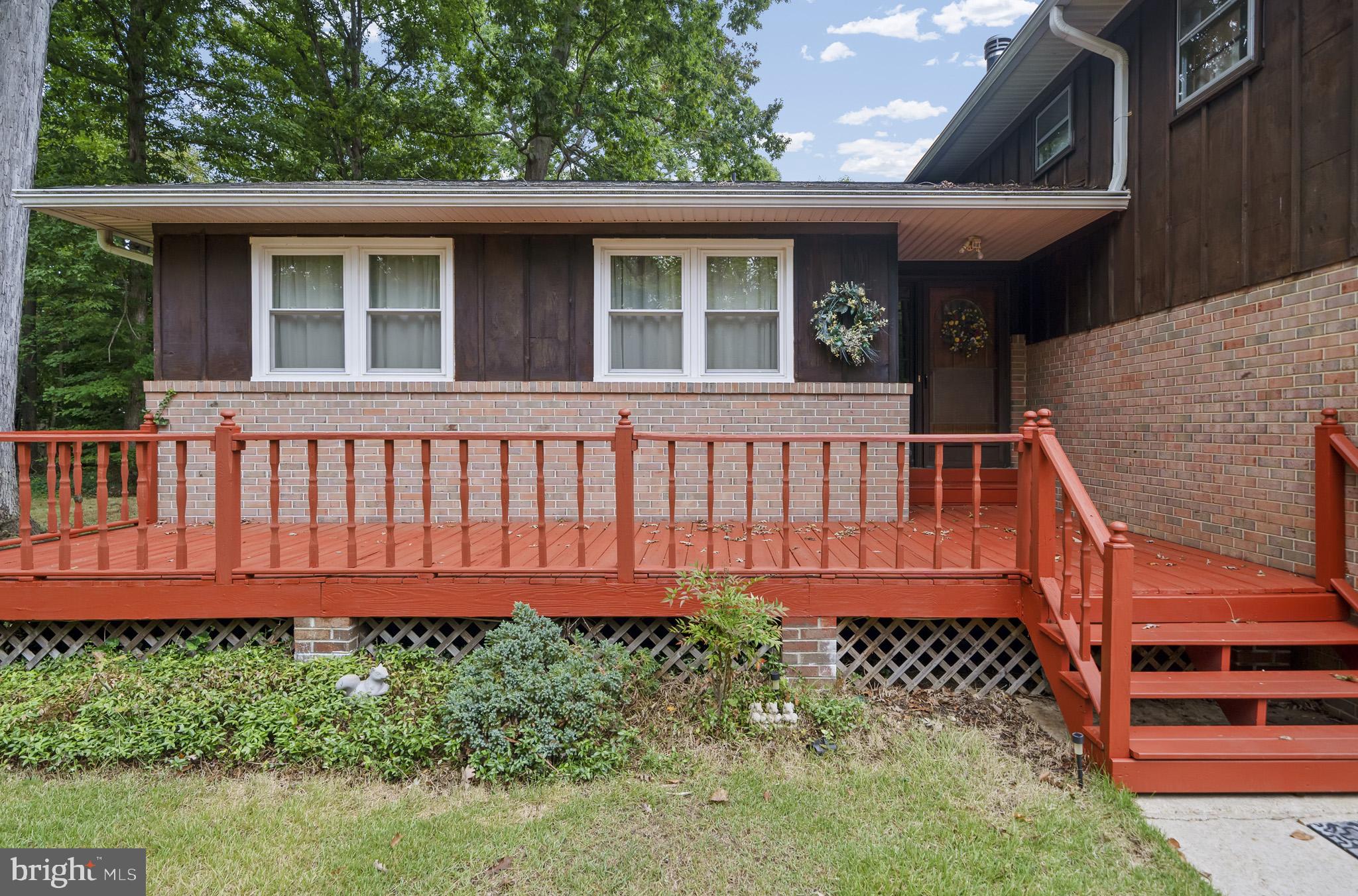 LAUREL ACRES SUB - Residential