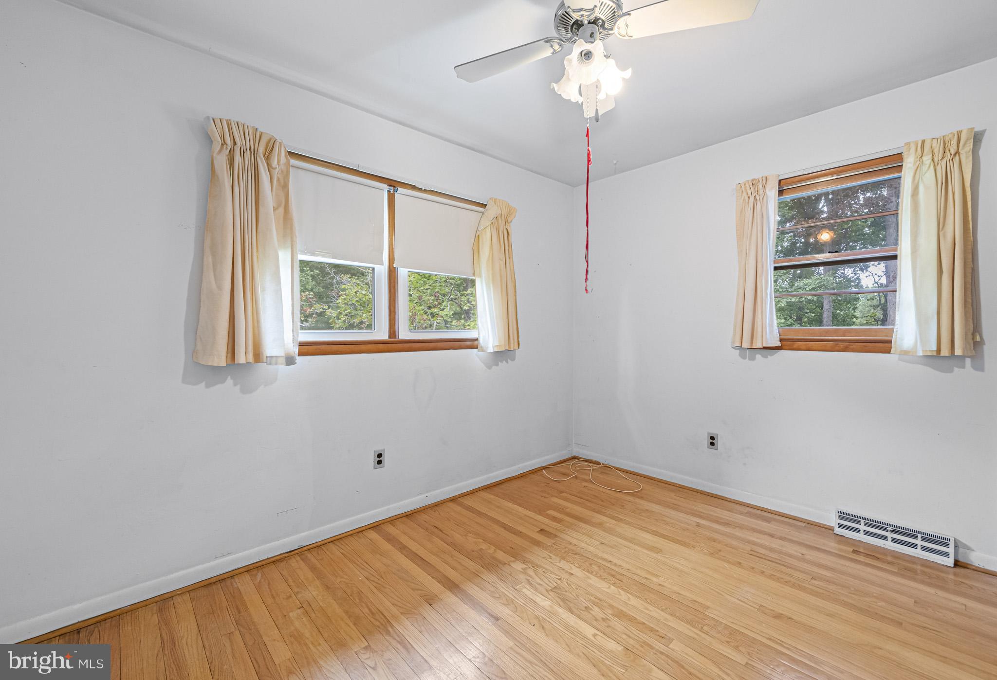 LAUREL ACRES SUB - Residential