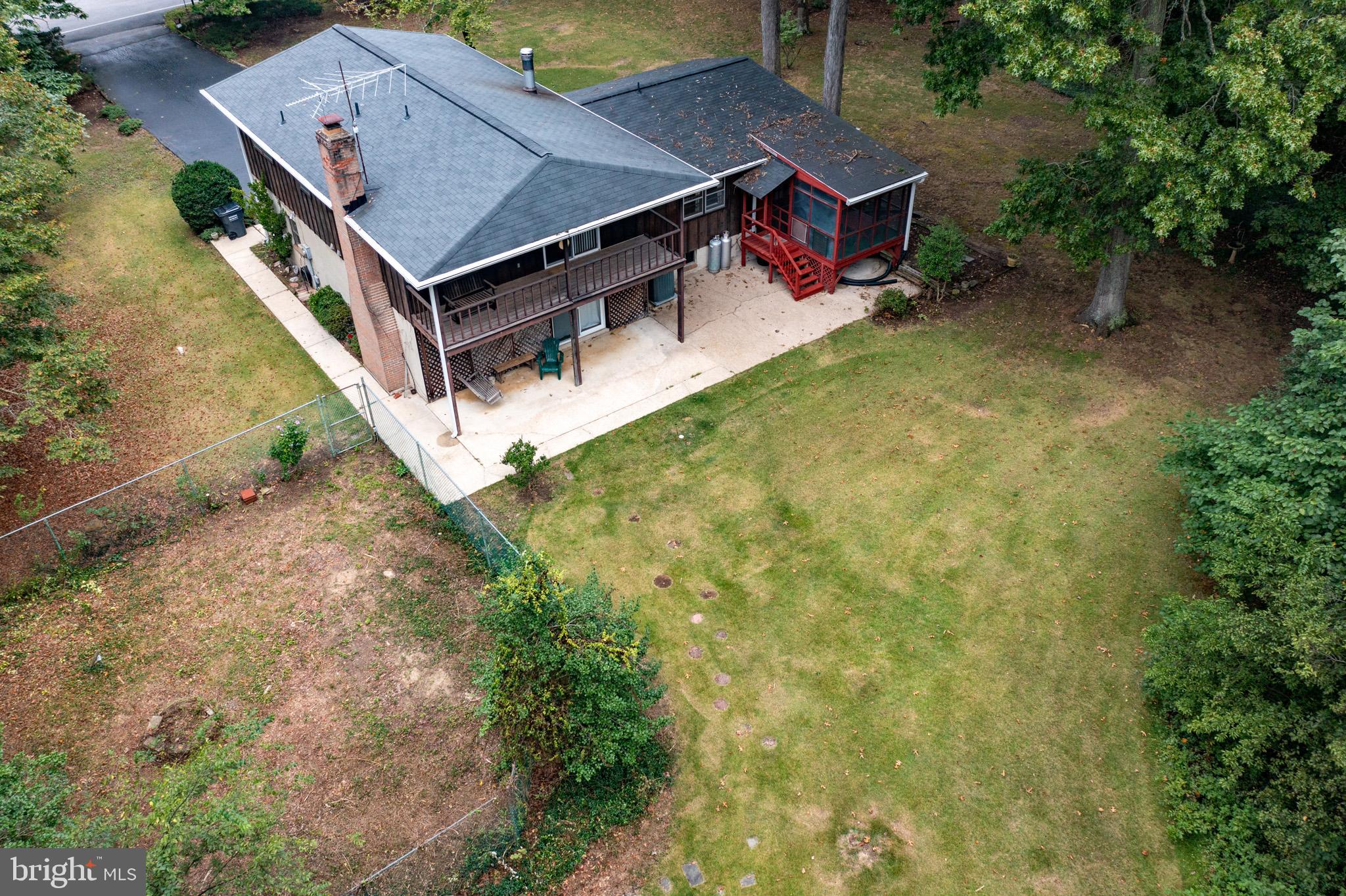 LAUREL ACRES SUB - Residential