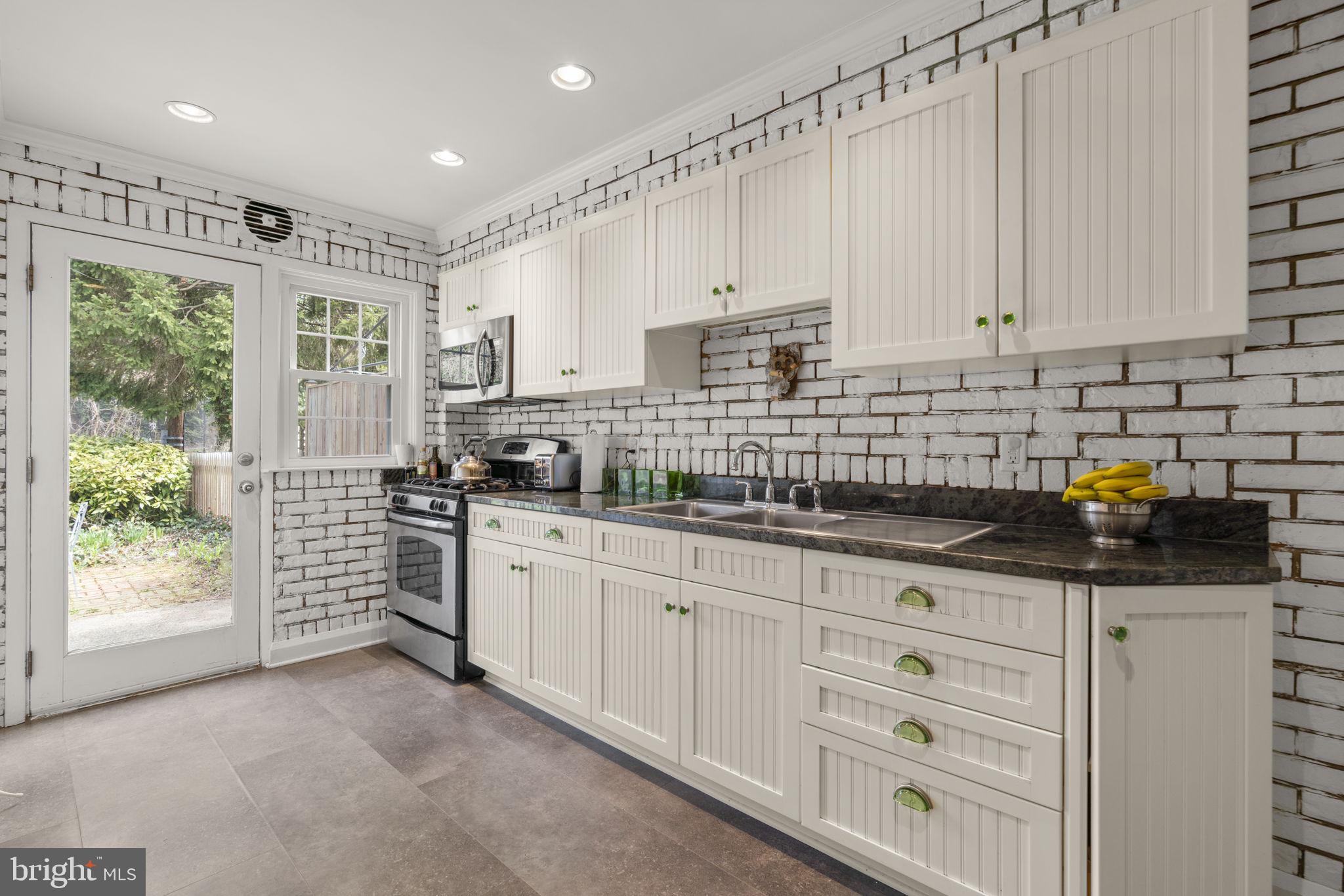 RODGERS FORGE - Residential