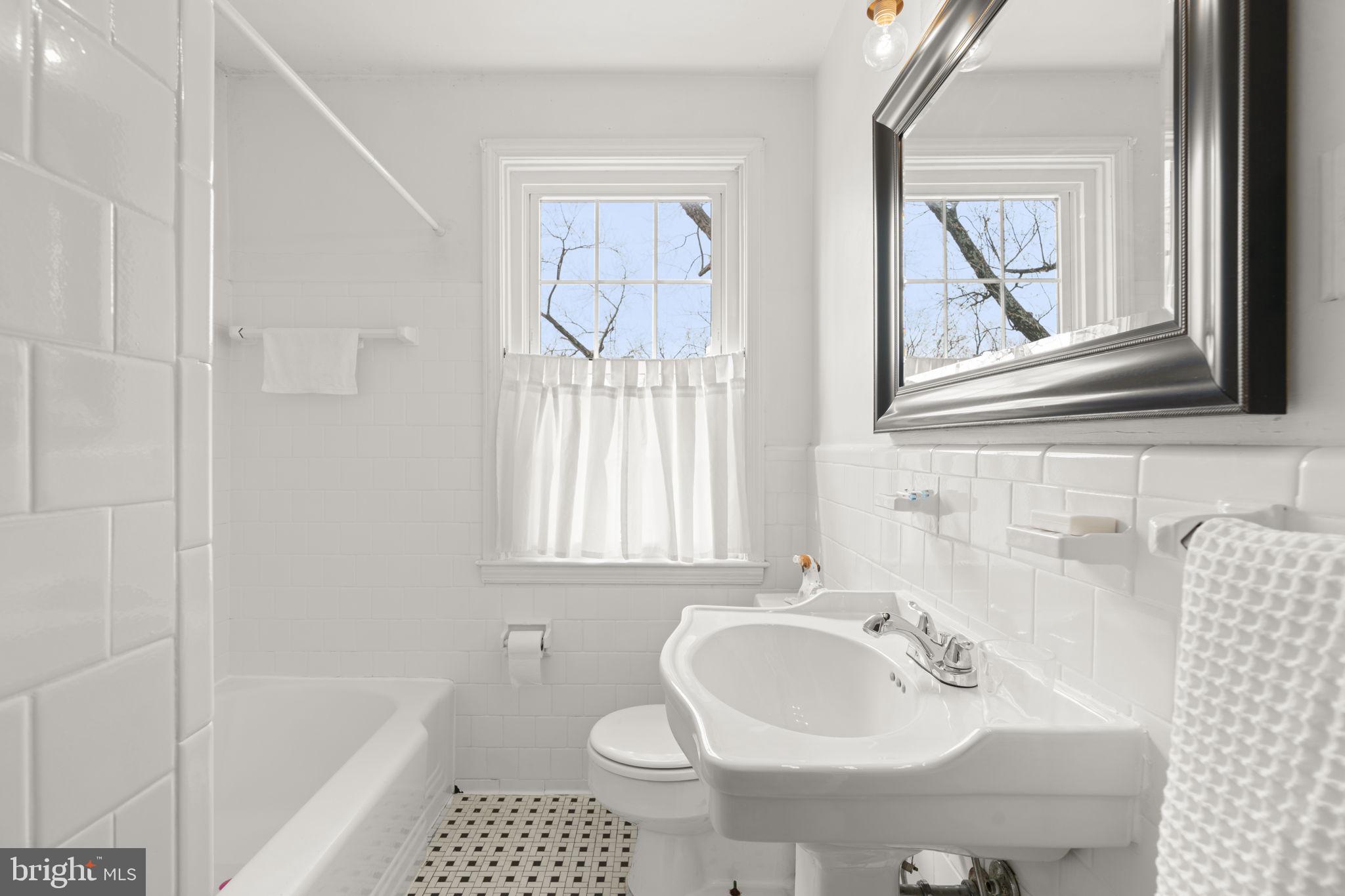 RODGERS FORGE - Residential