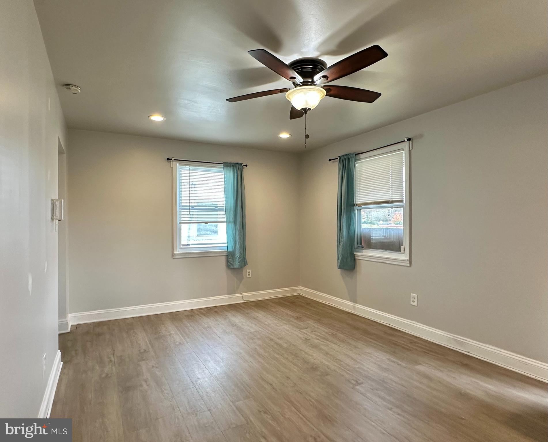 CHEVERLY MANOR - Residential