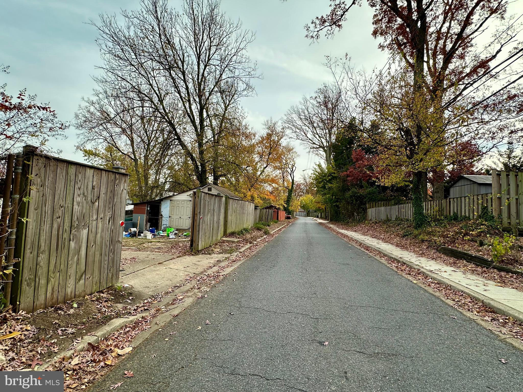 CHEVERLY MANOR - Residential