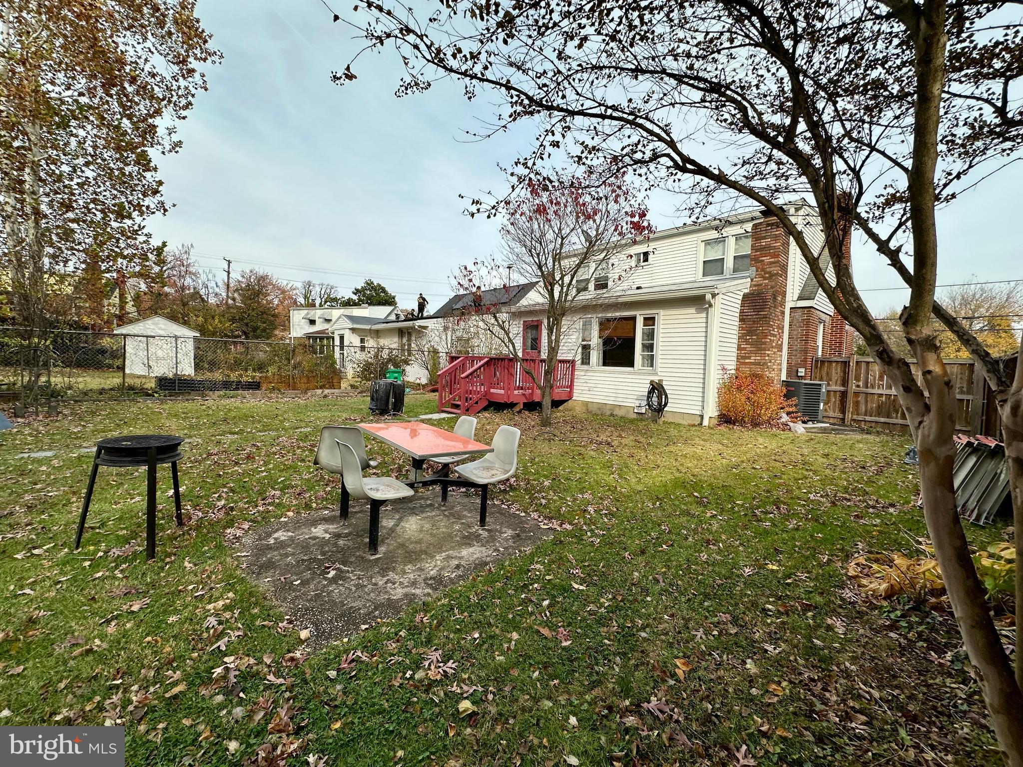 CHEVERLY MANOR - Residential