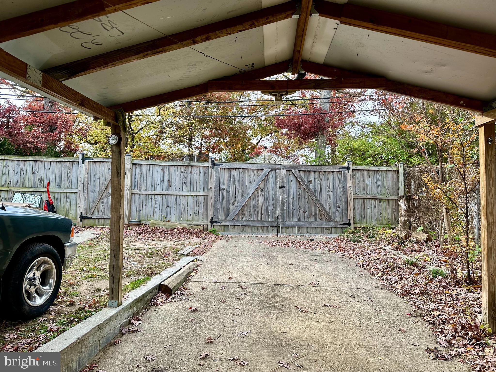 CHEVERLY MANOR - Residential