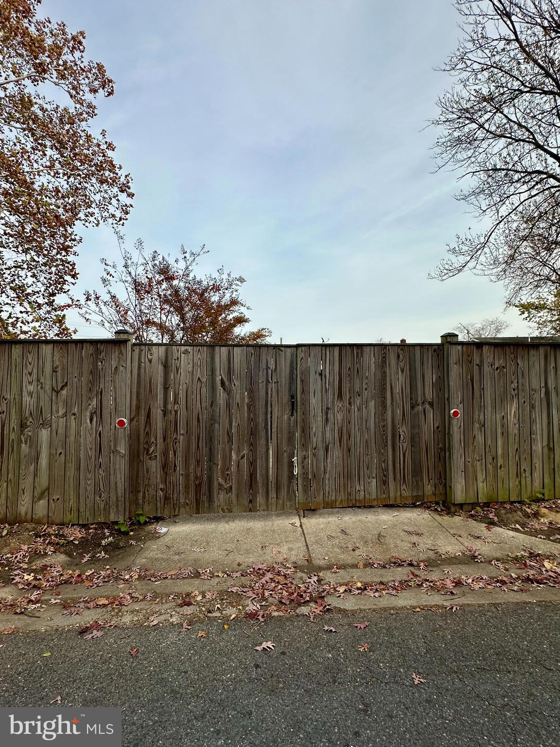 CHEVERLY MANOR - Residential