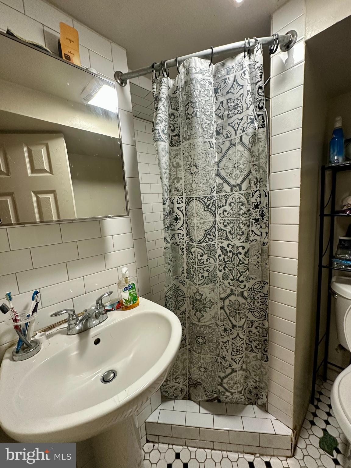 CHEVERLY MANOR - Residential