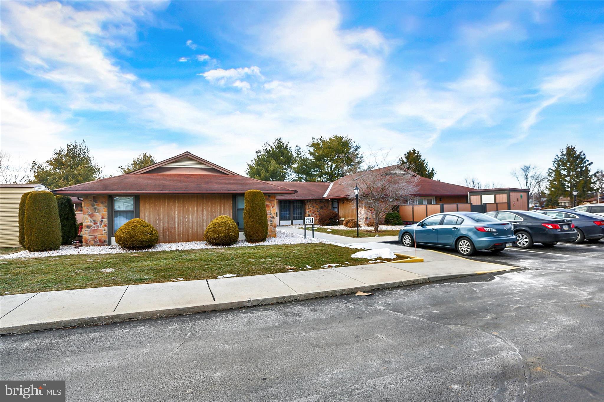 THE VILLAS - Residential