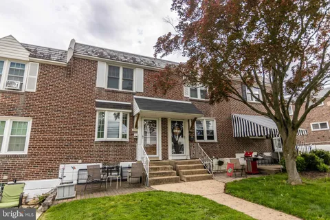 2550 Bond Avenue, Drexel Hill, PA MLS: PADE2089294