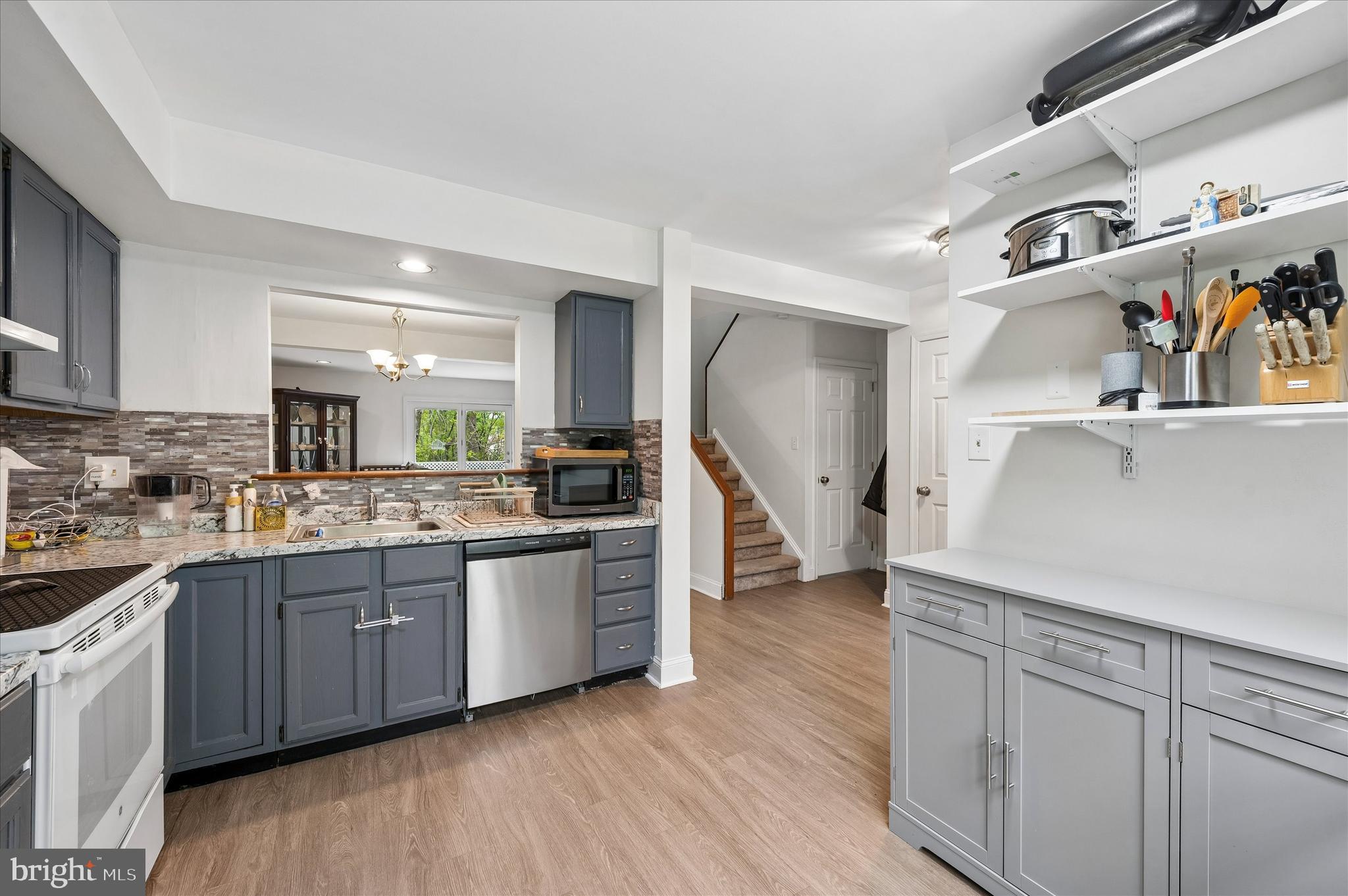 PENNELL PL - Residential