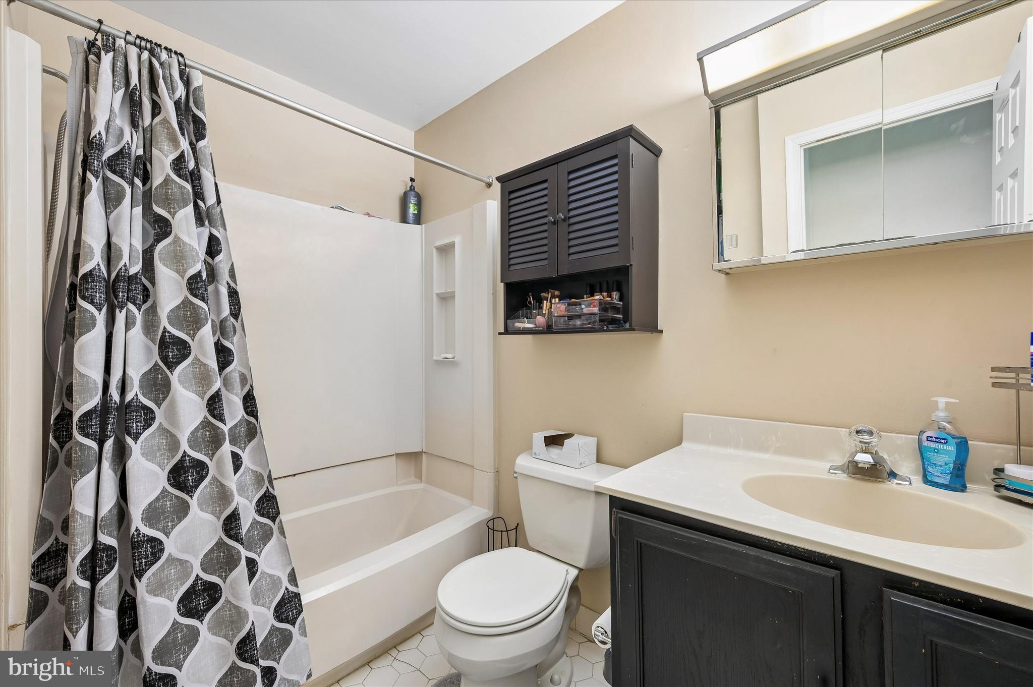 PENNELL PL - Residential