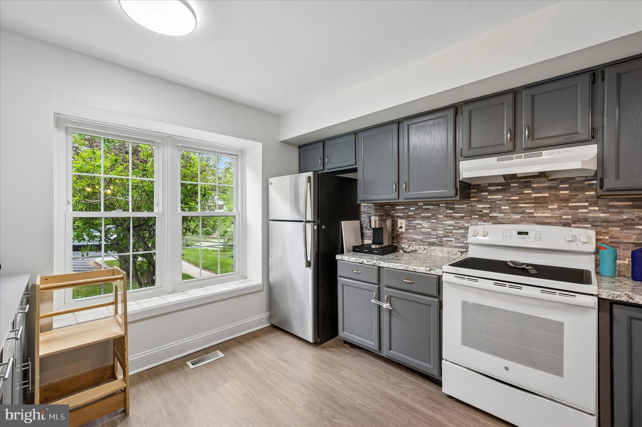 PENNELL PL - Residential