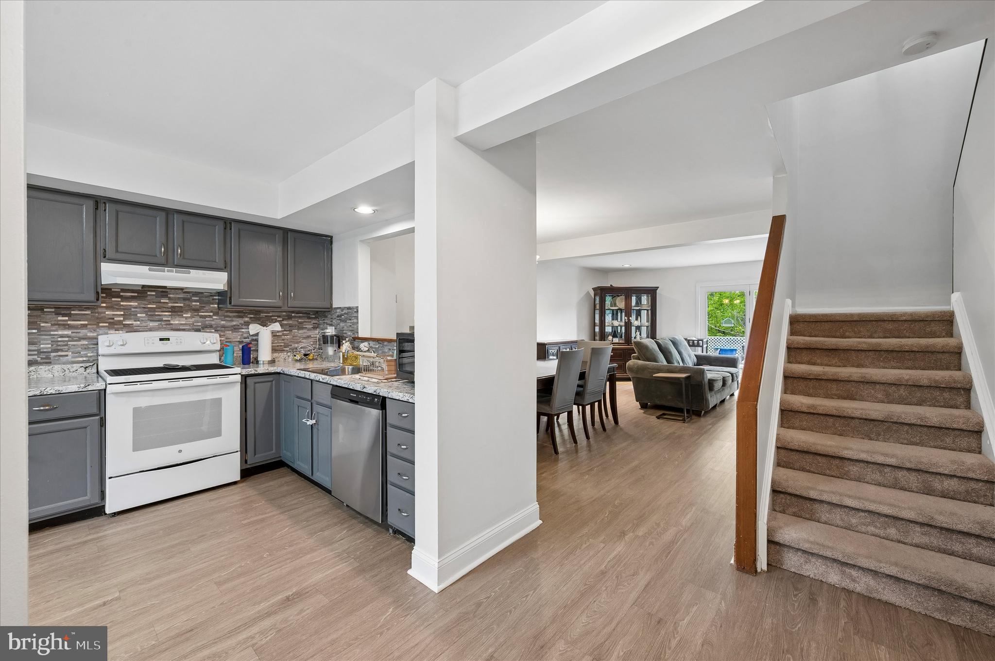 PENNELL PL - Residential