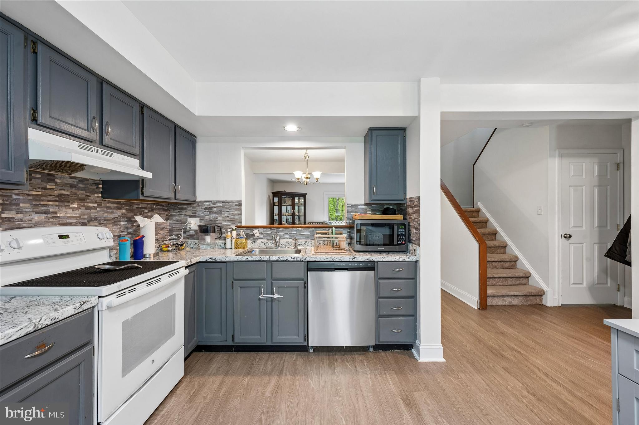 PENNELL PL - Residential