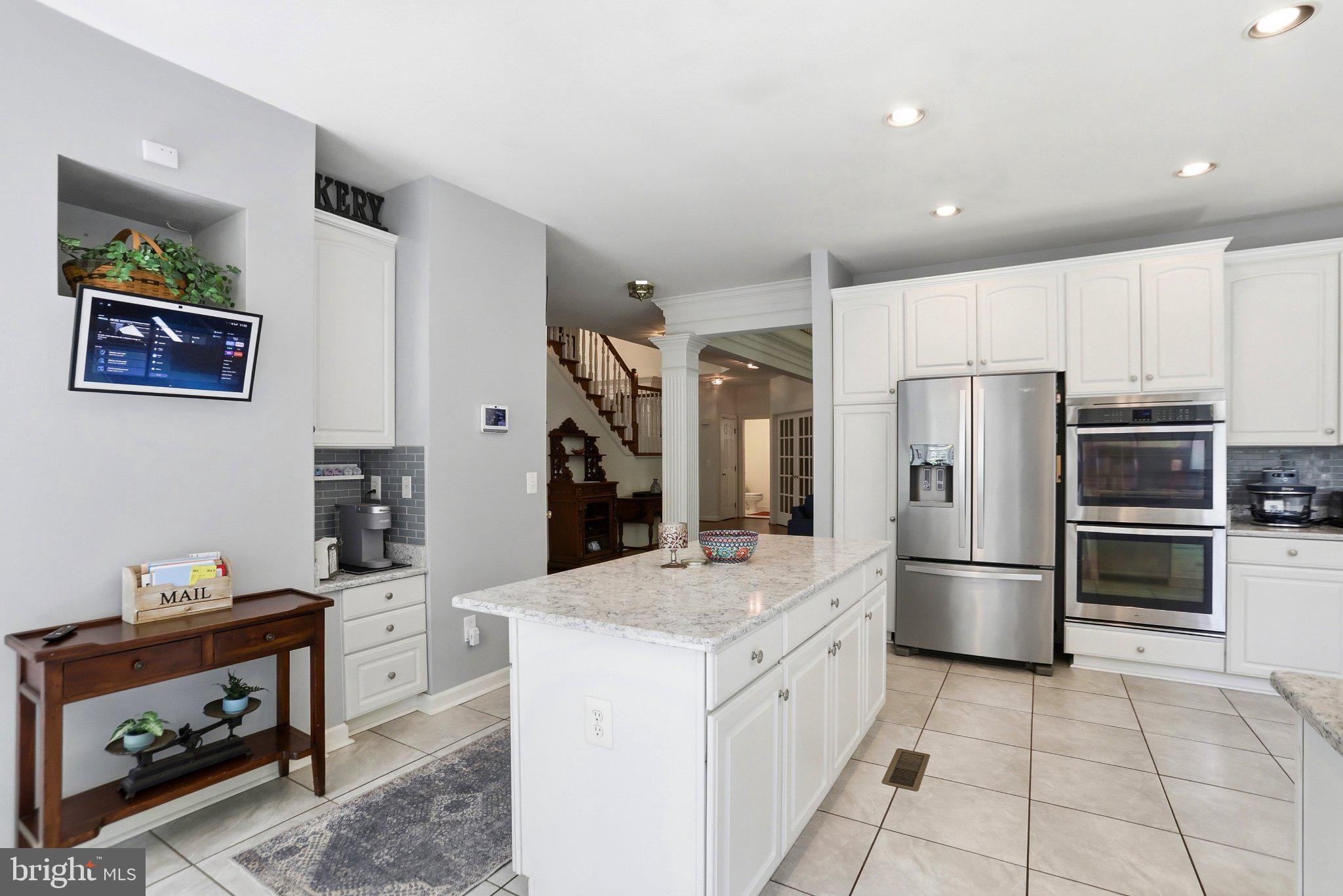 MEADOWBROOK WOODS - Residential