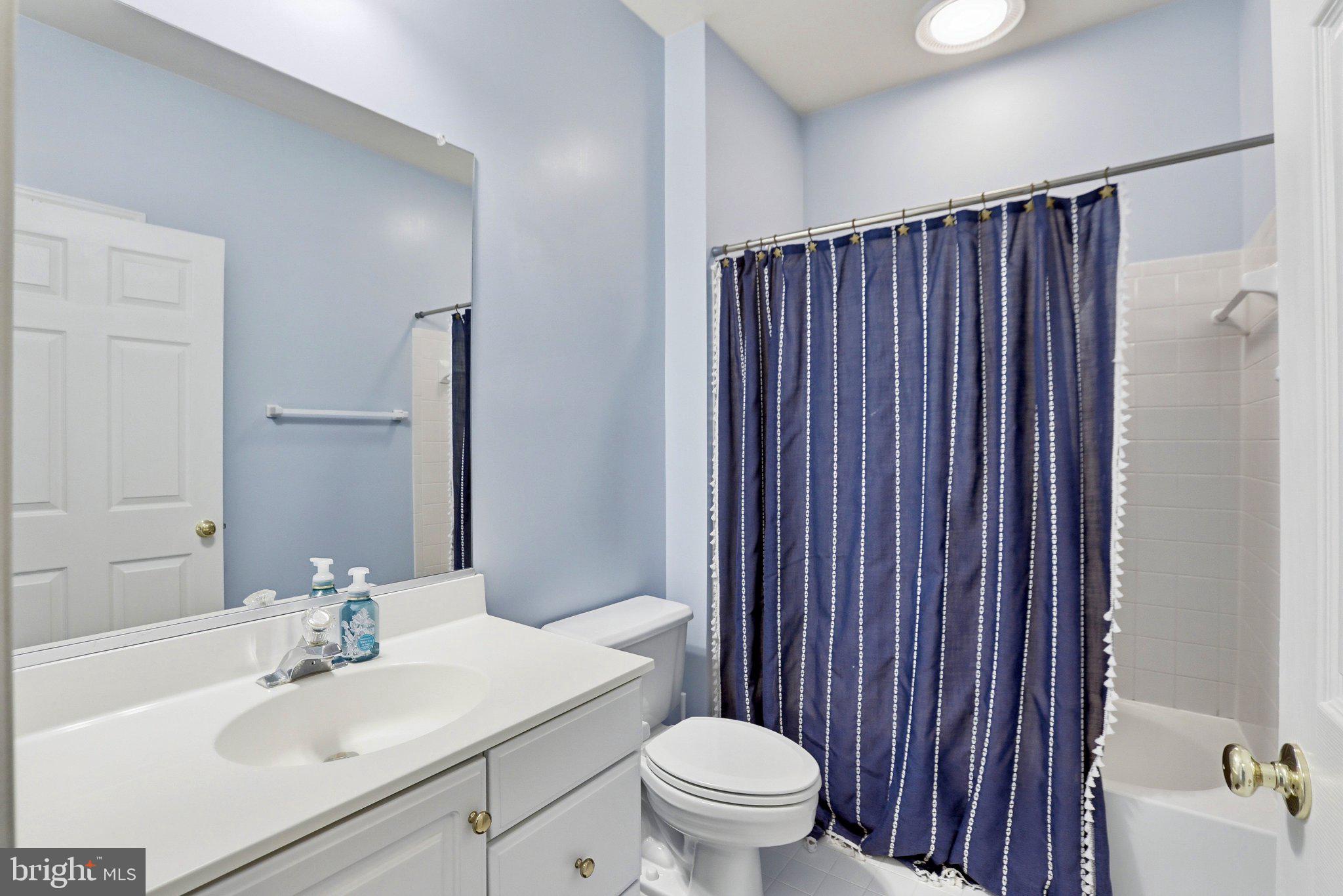 MEADOWBROOK WOODS - Residential