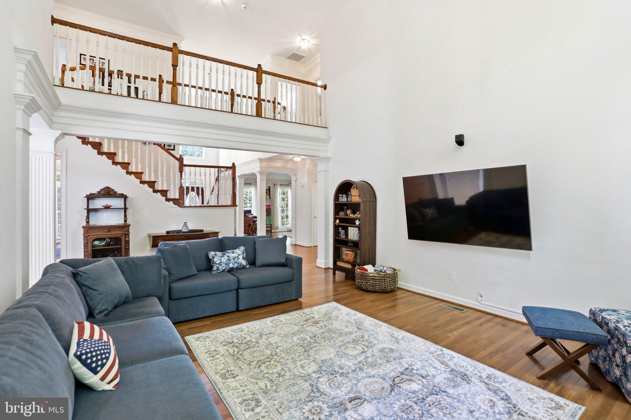 MEADOWBROOK WOODS - Residential