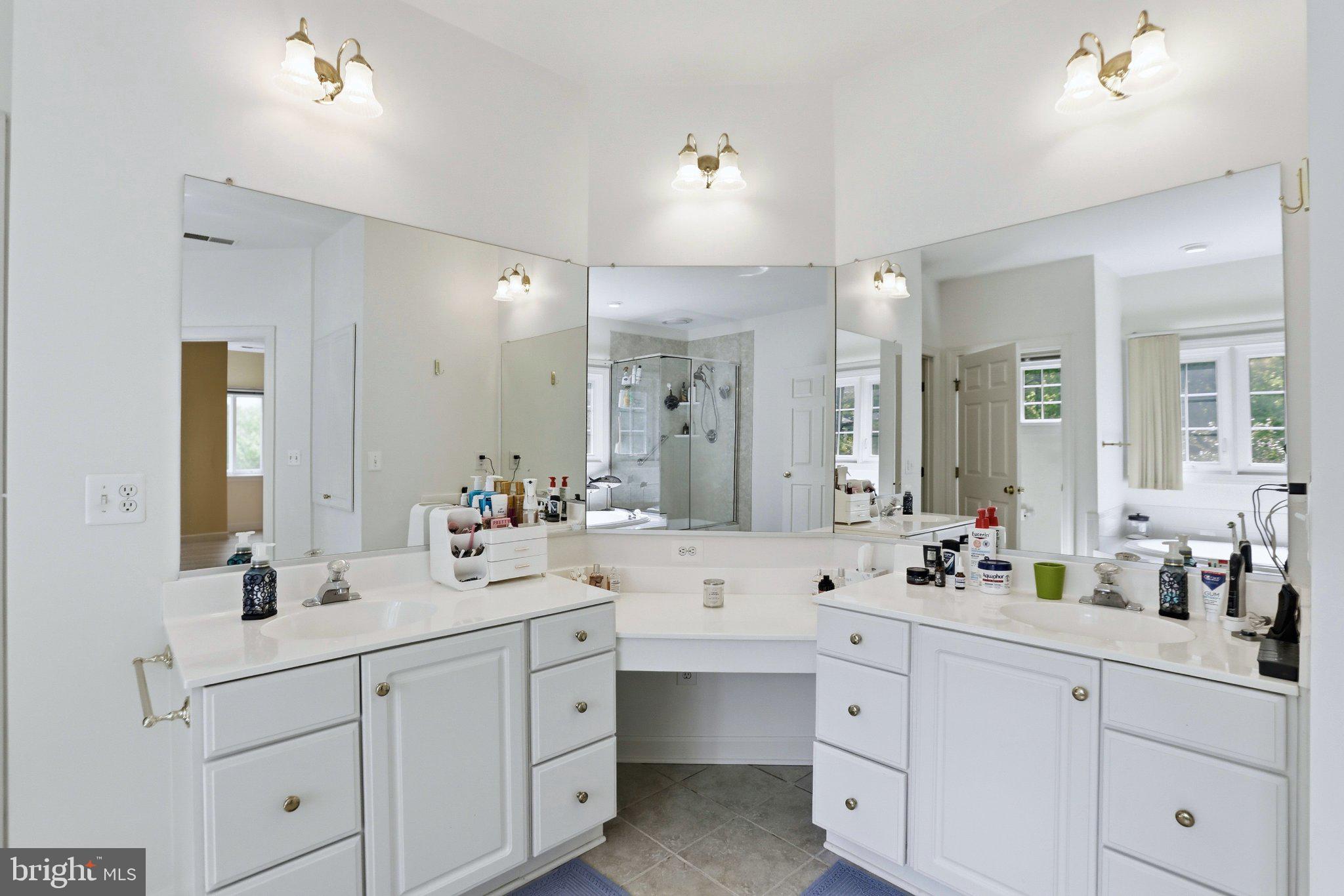 MEADOWBROOK WOODS - Residential