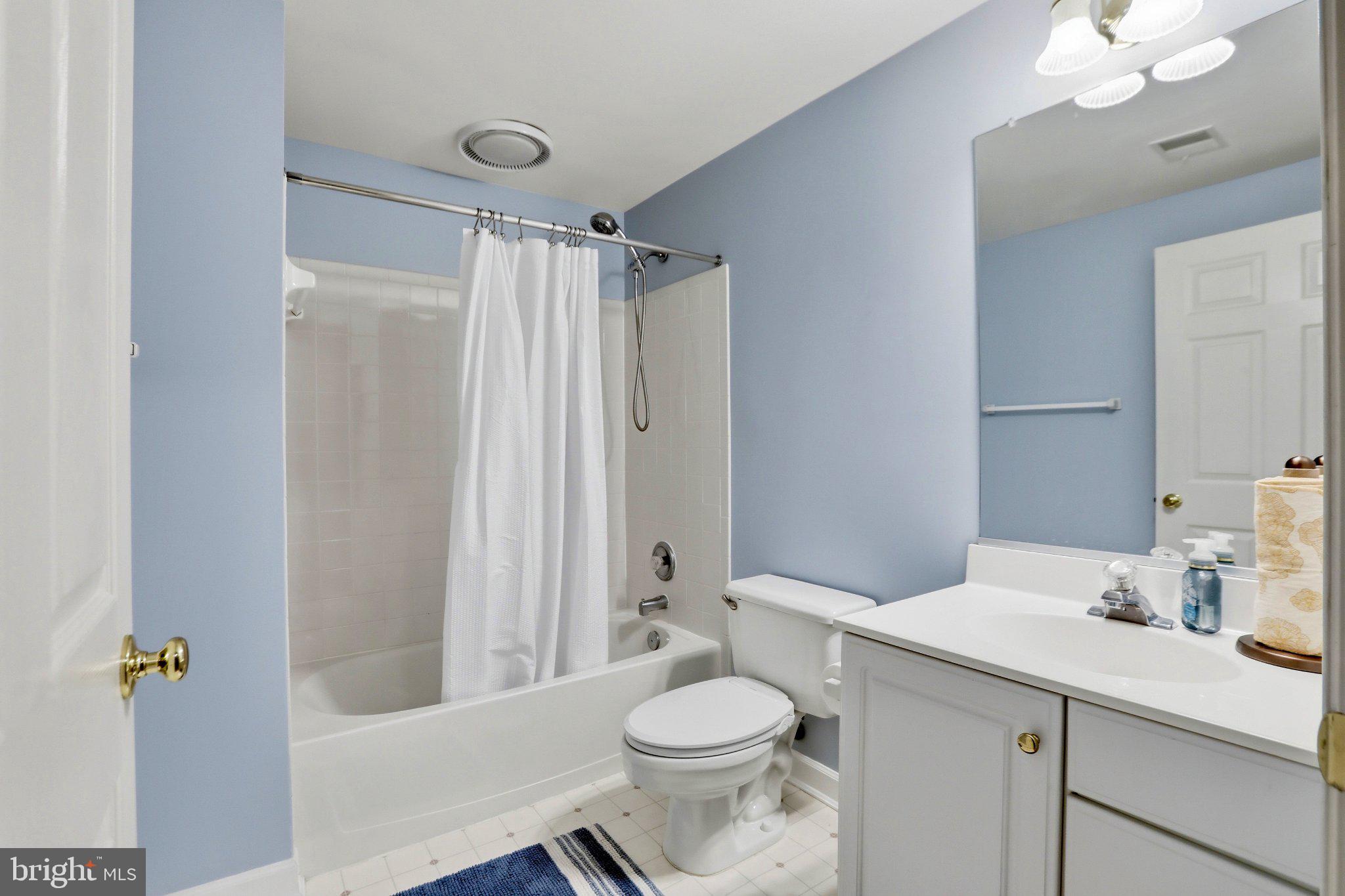 MEADOWBROOK WOODS - Residential