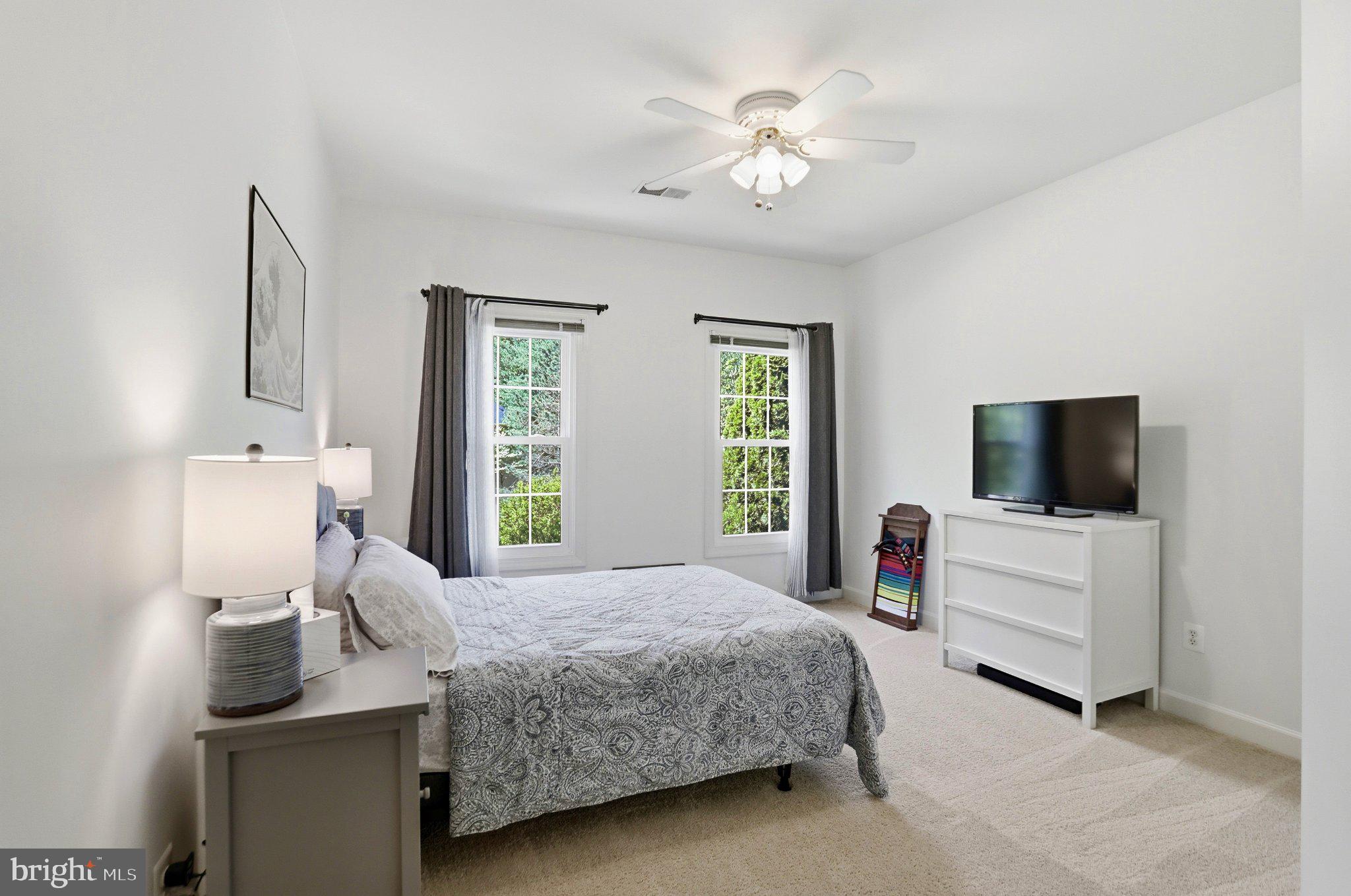 MEADOWBROOK WOODS - Residential