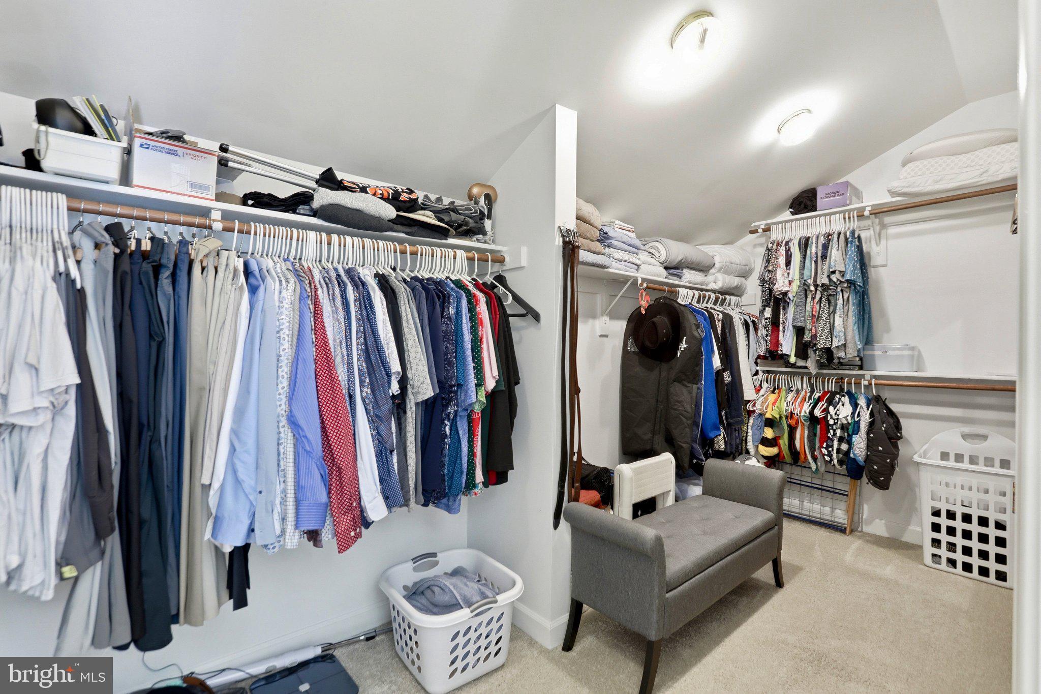 MEADOWBROOK WOODS - Residential