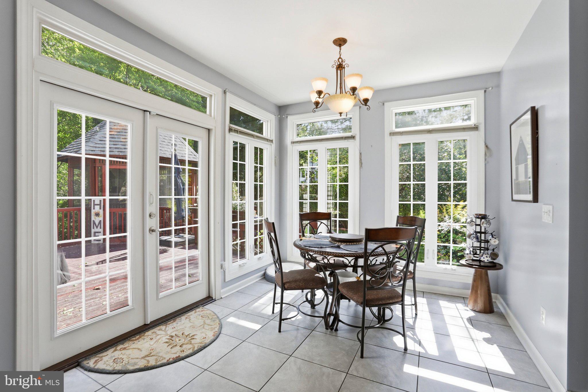 MEADOWBROOK WOODS - Residential