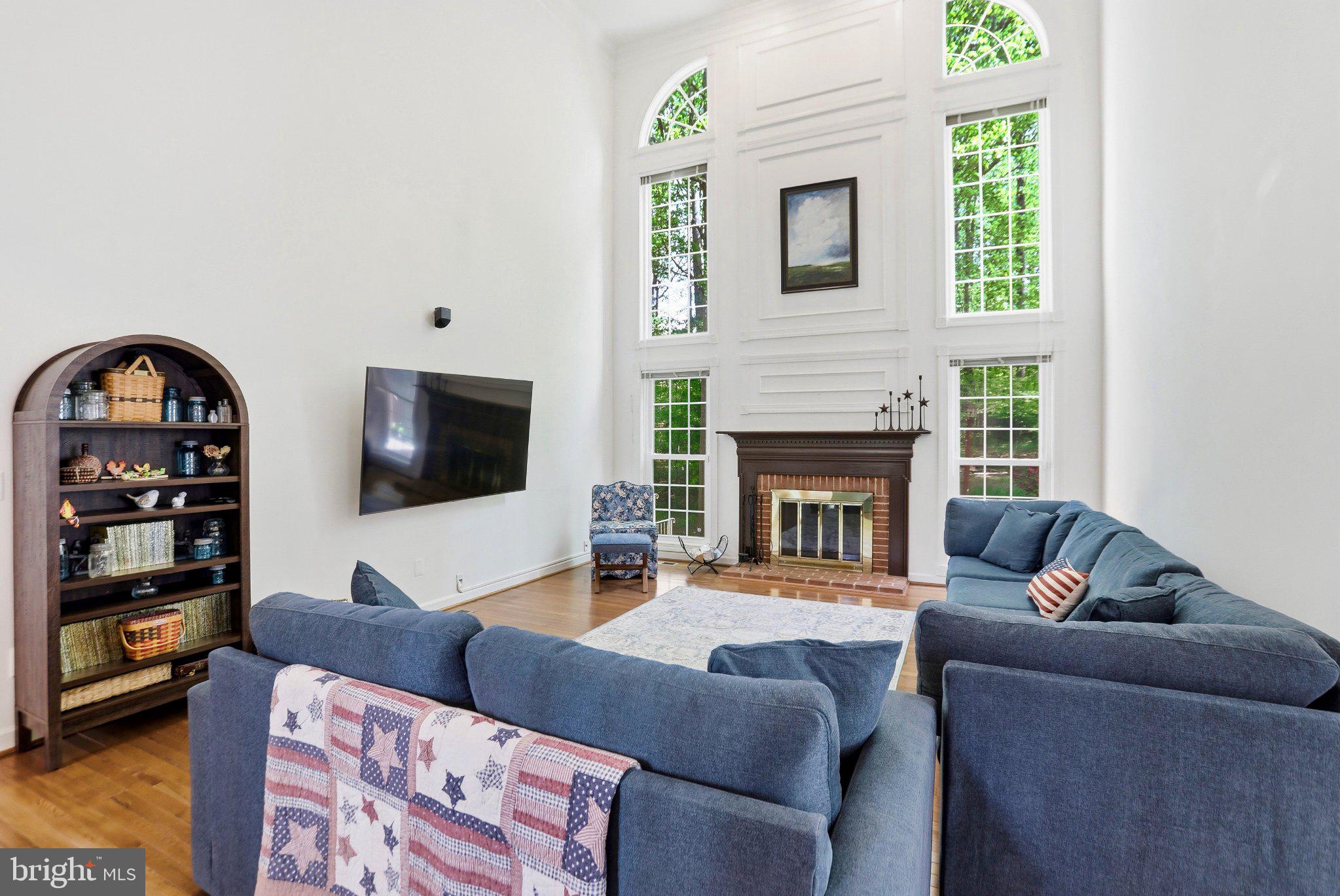 MEADOWBROOK WOODS - Residential