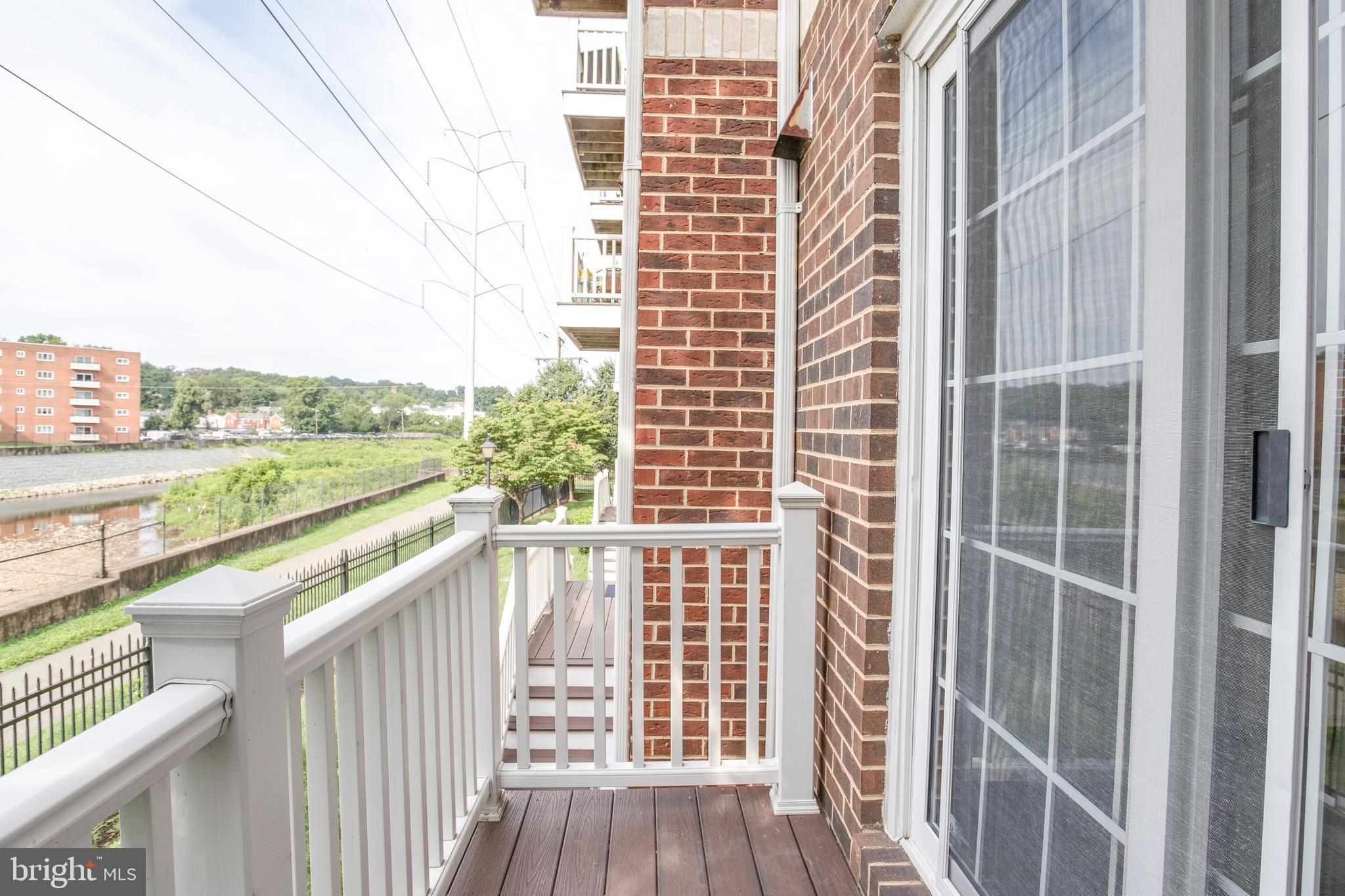 ARLINGTON RIDGE TERRACE - Residential Lease