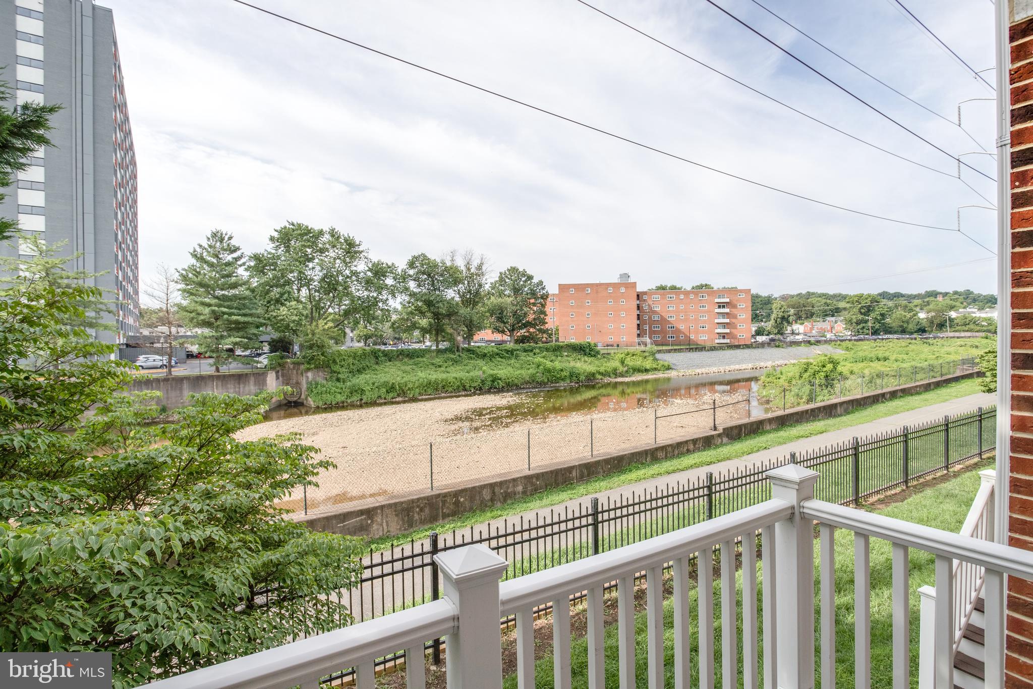 ARLINGTON RIDGE TERRACE - Residential Lease