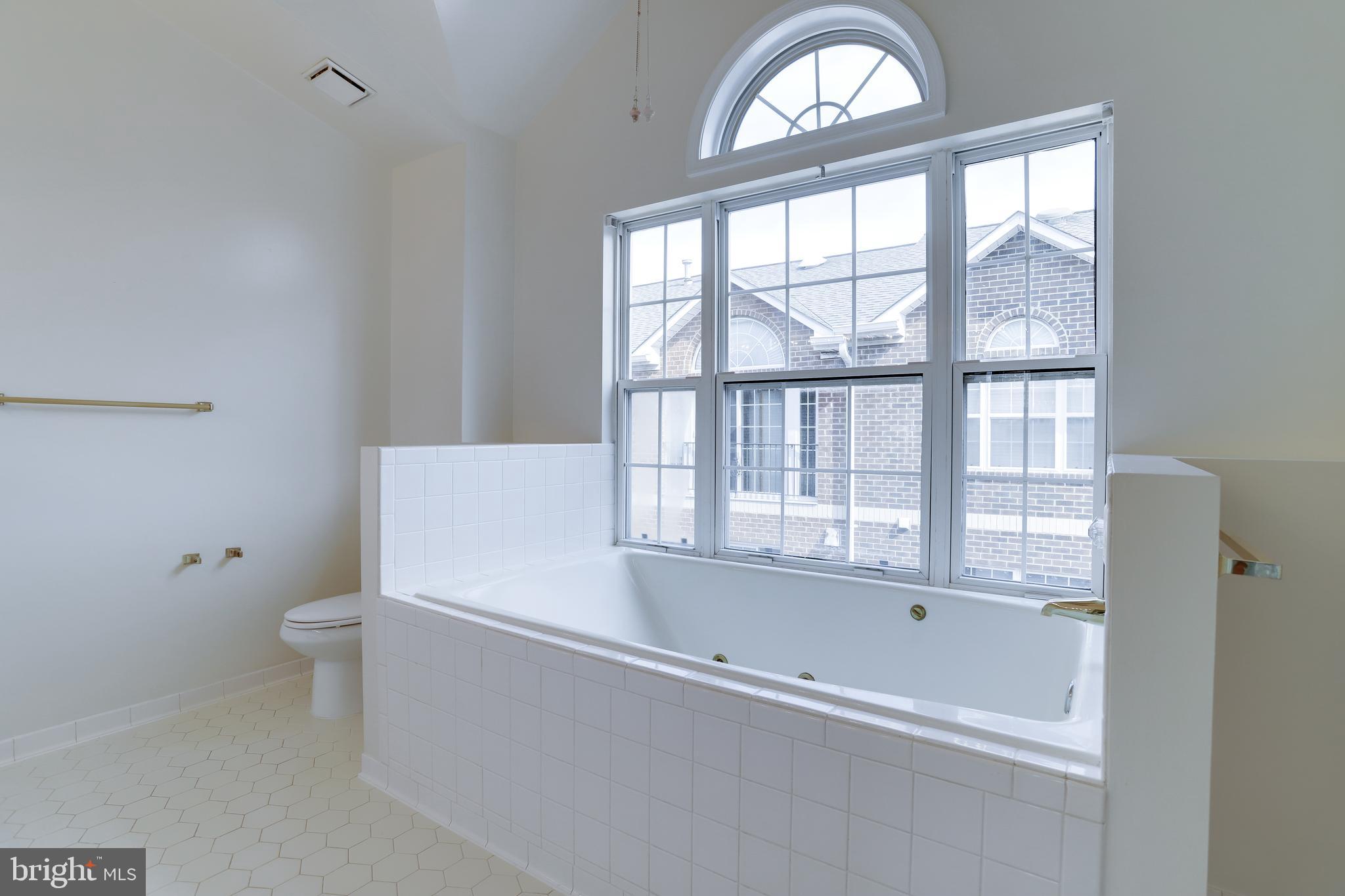 ARLINGTON RIDGE TERRACE - Residential Lease