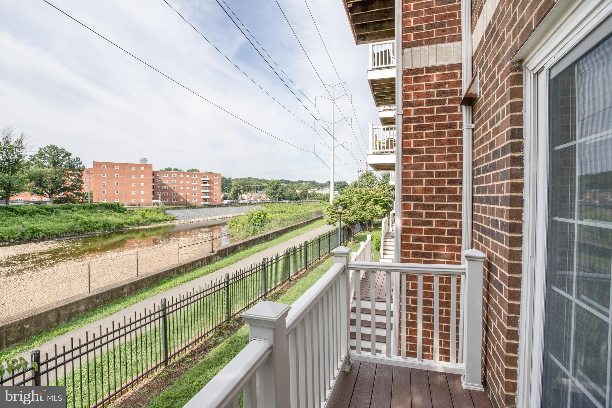 ARLINGTON RIDGE TERRACE - Residential Lease