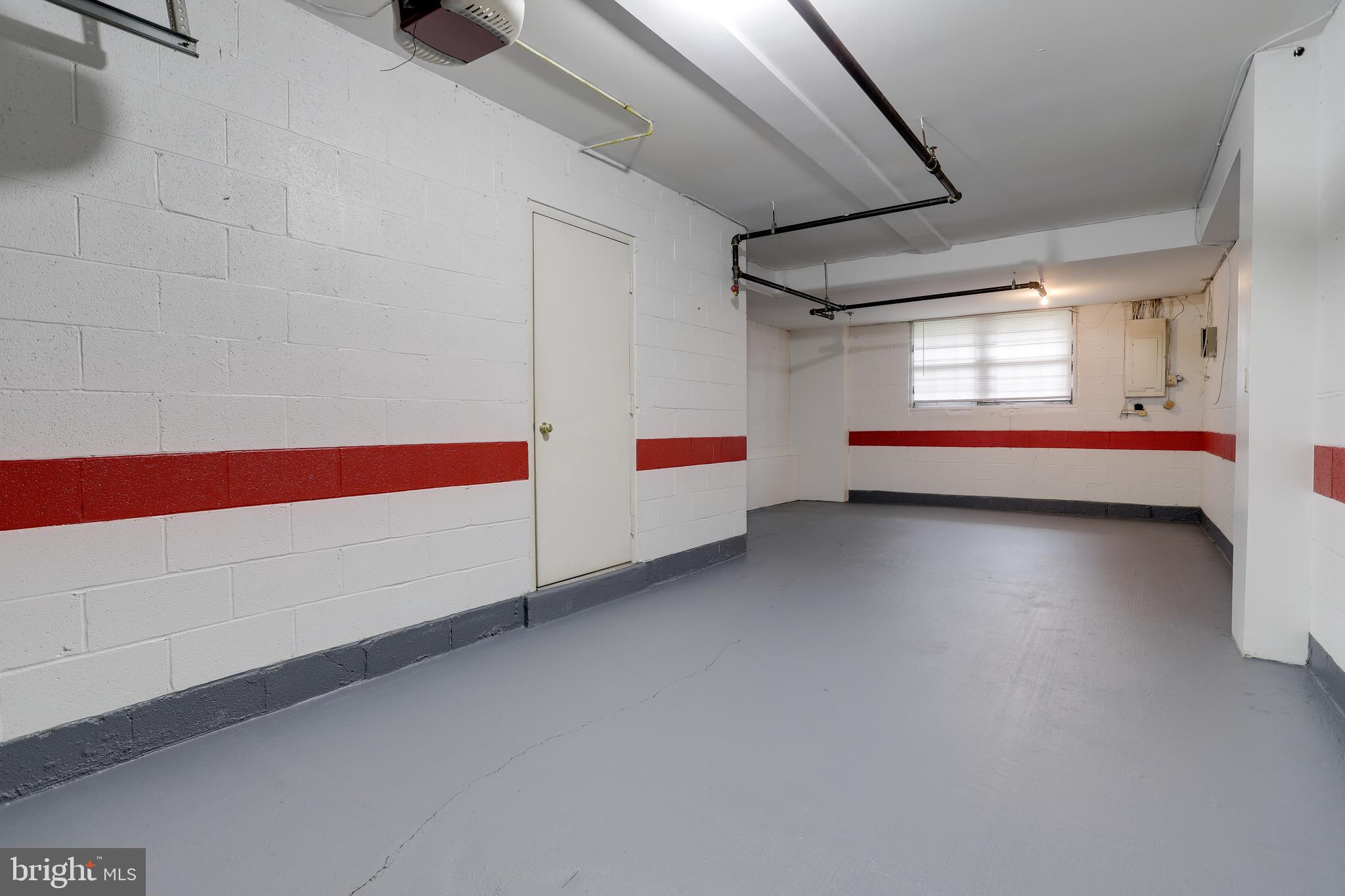 ARLINGTON RIDGE TERRACE - Residential Lease