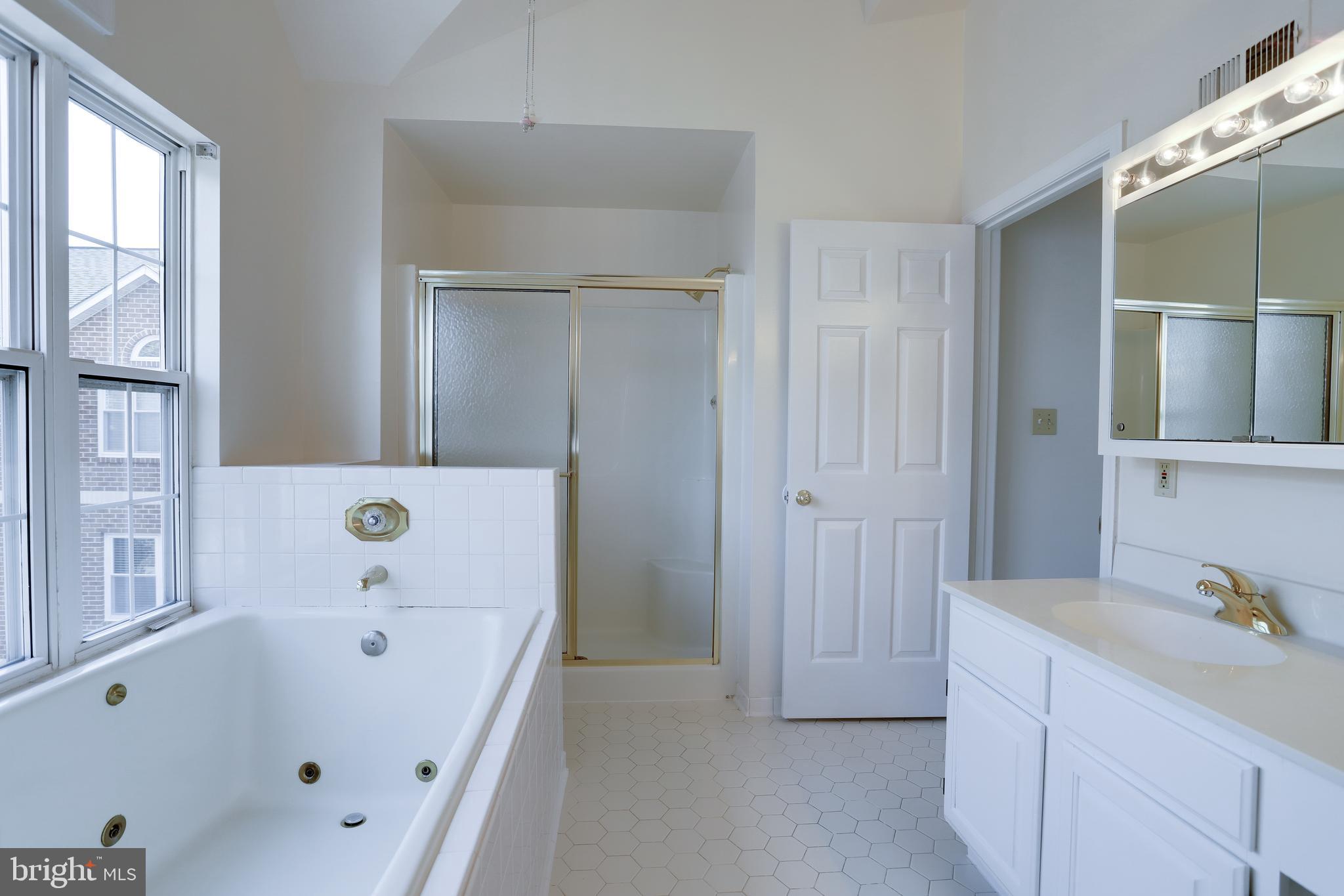 ARLINGTON RIDGE TERRACE - Residential Lease