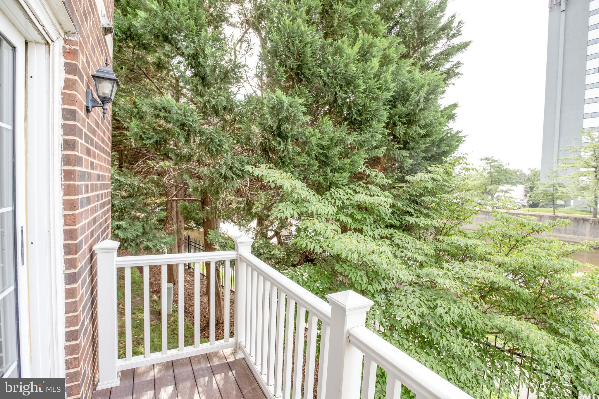 ARLINGTON RIDGE TERRACE - Residential Lease