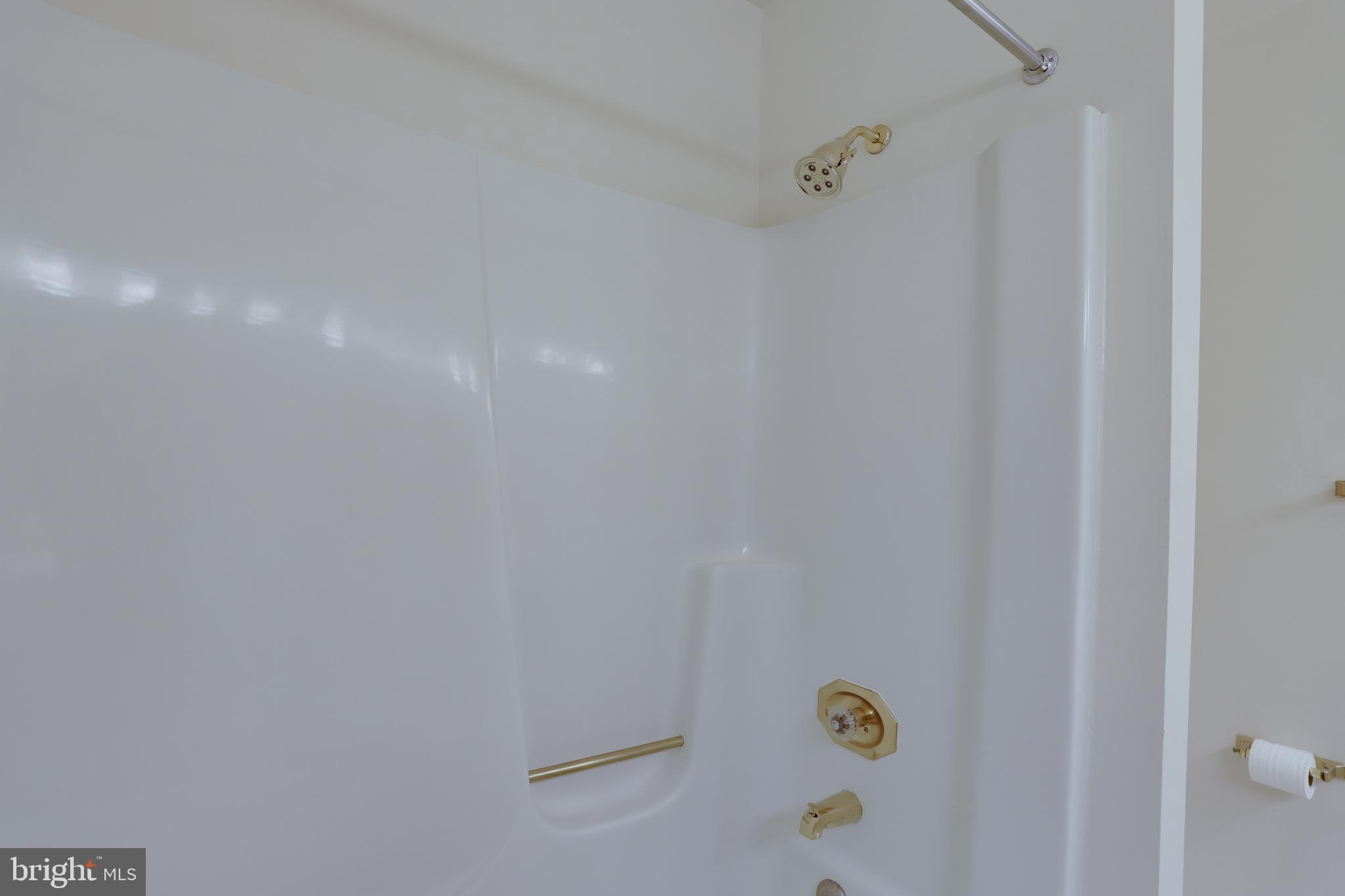 ARLINGTON RIDGE TERRACE - Residential Lease