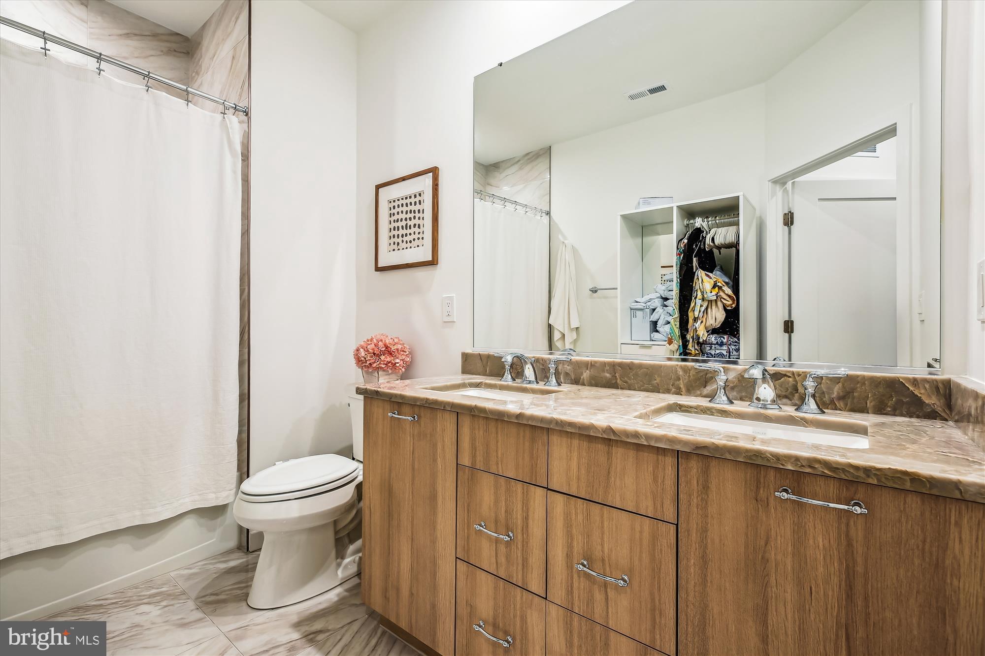 UNION PARK AT MCLEAN - Residential