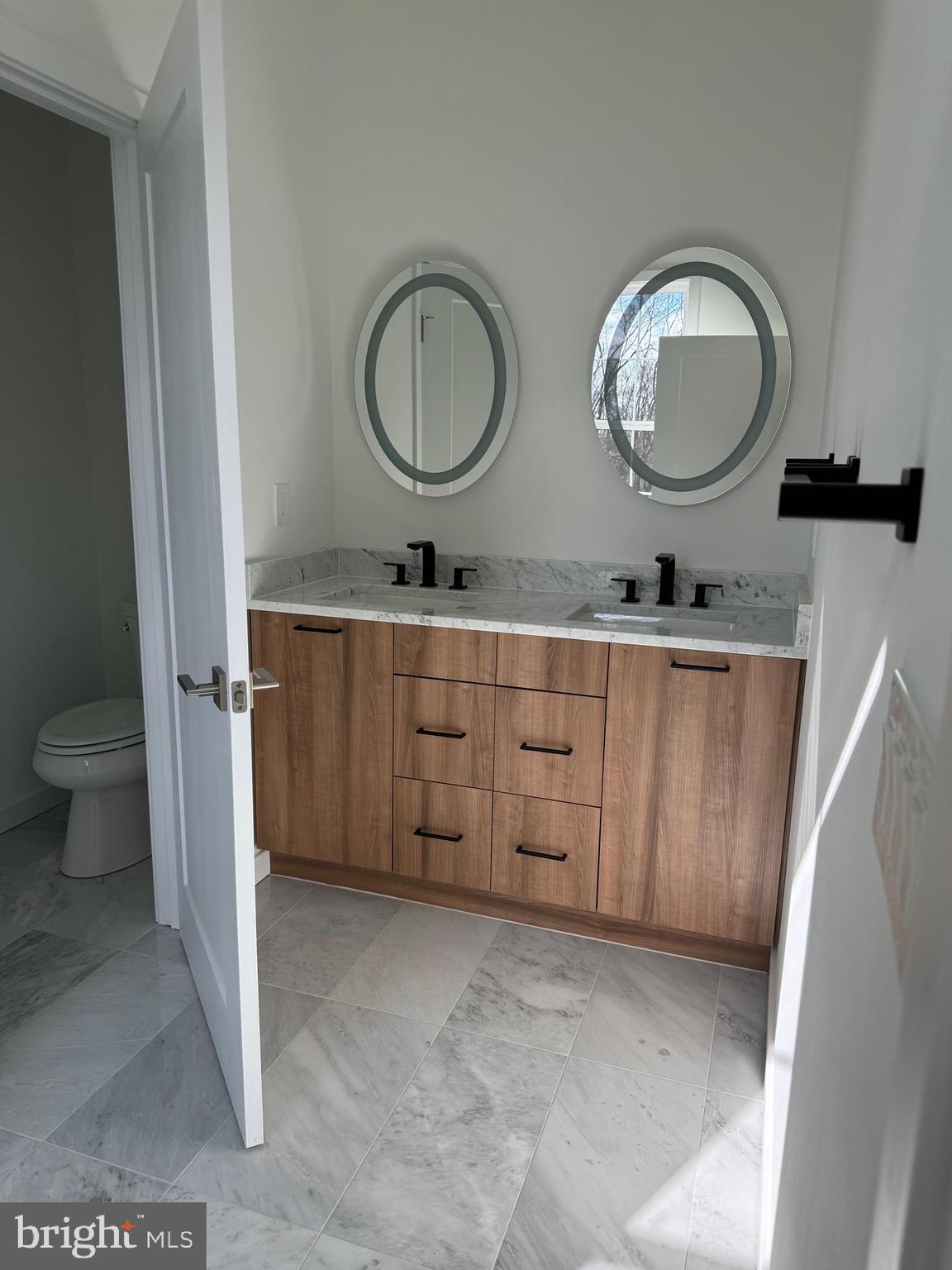 UNION PARK AT MCLEAN - Residential