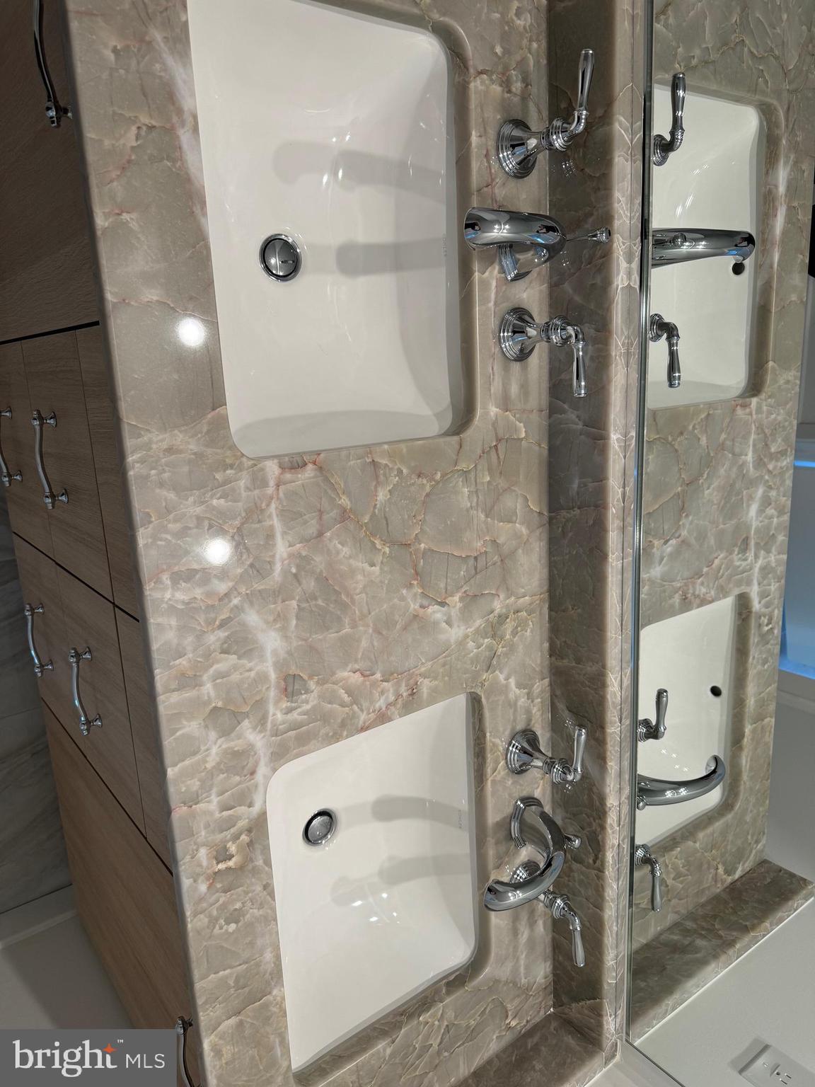 UNION PARK AT MCLEAN - Residential