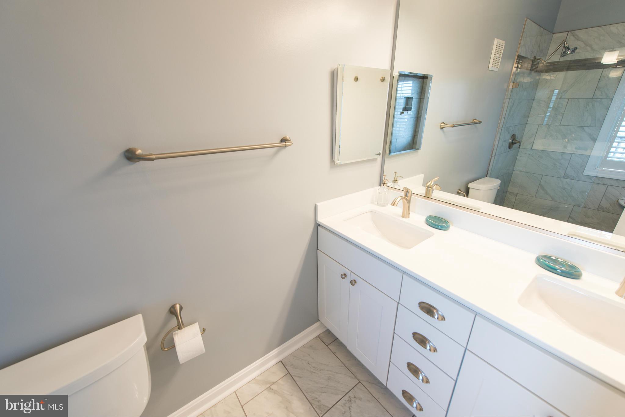 VILLAGE OF CHESAPEAKE HARBOUR - Residential