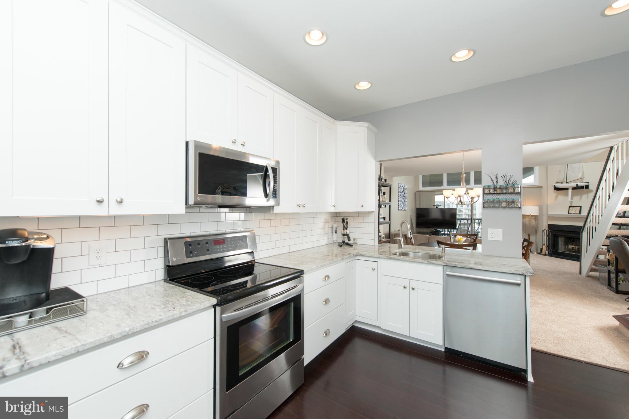 VILLAGE OF CHESAPEAKE HARBOUR - Residential