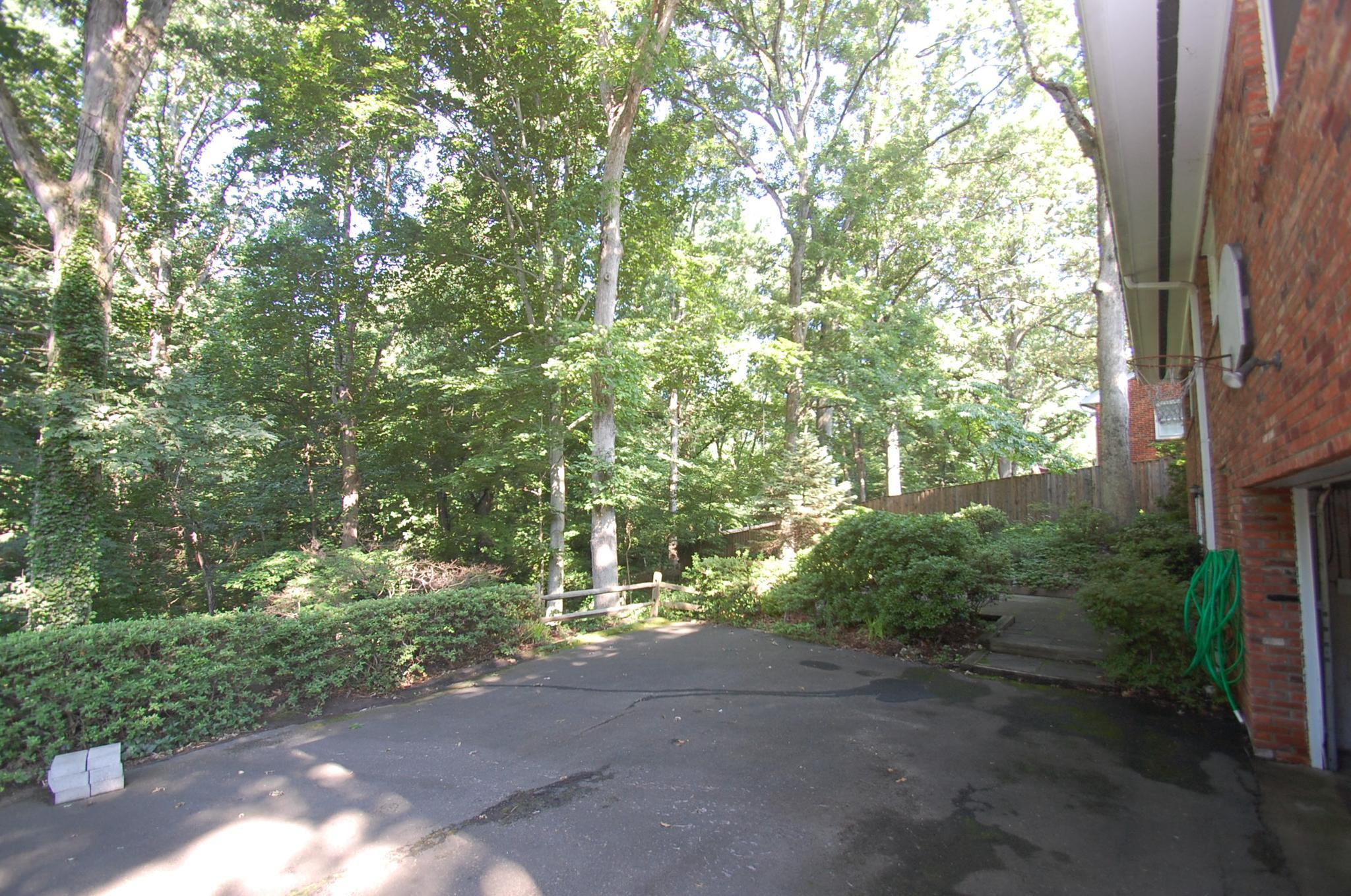 ARLINGWOOD - Residential