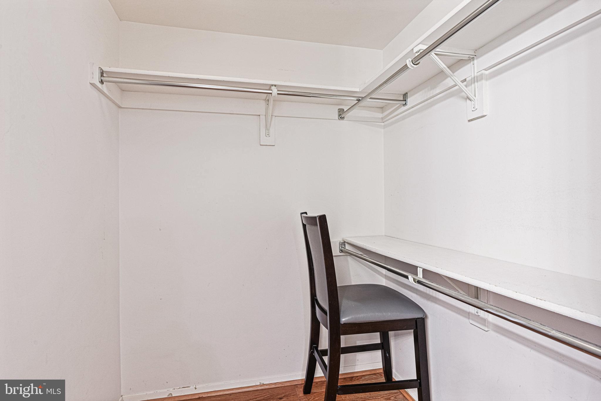 ENCORE OF MCLEAN - Residential