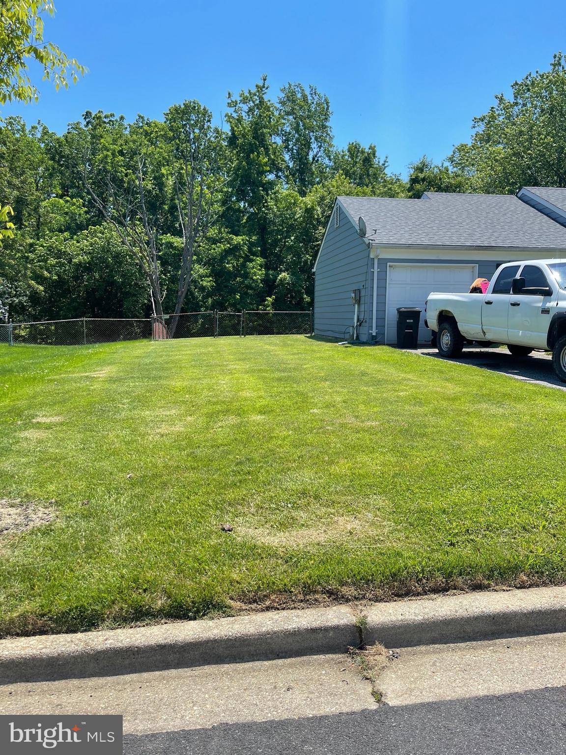 RAMBLING HILLS - Residential
