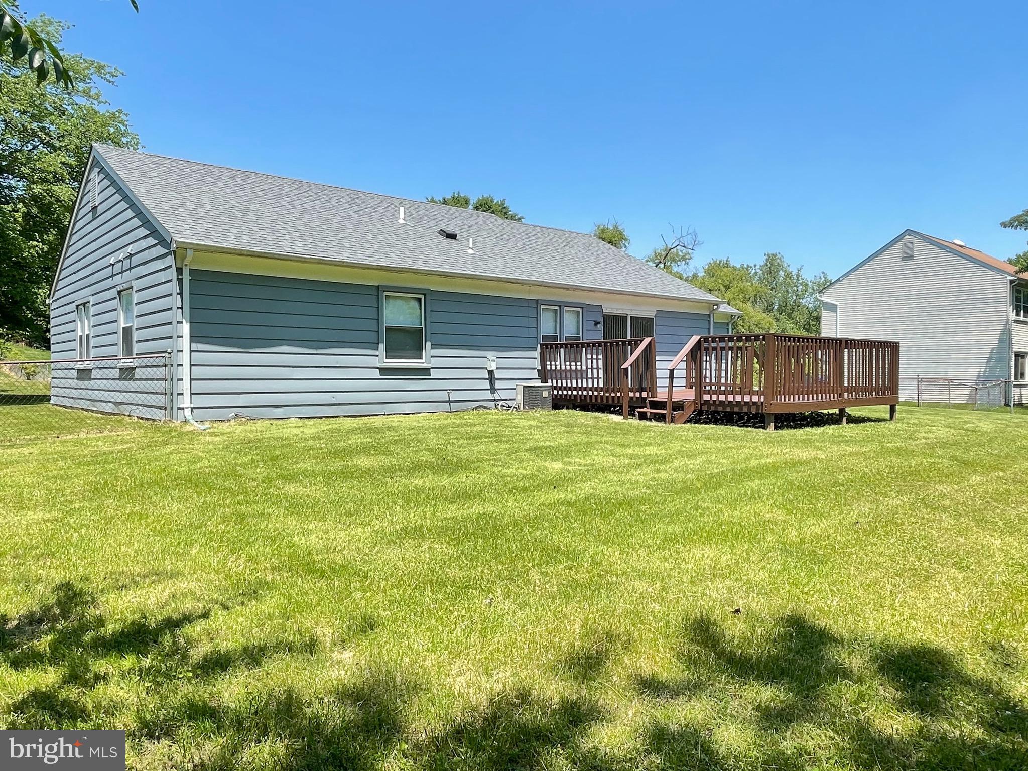 RAMBLING HILLS - Residential