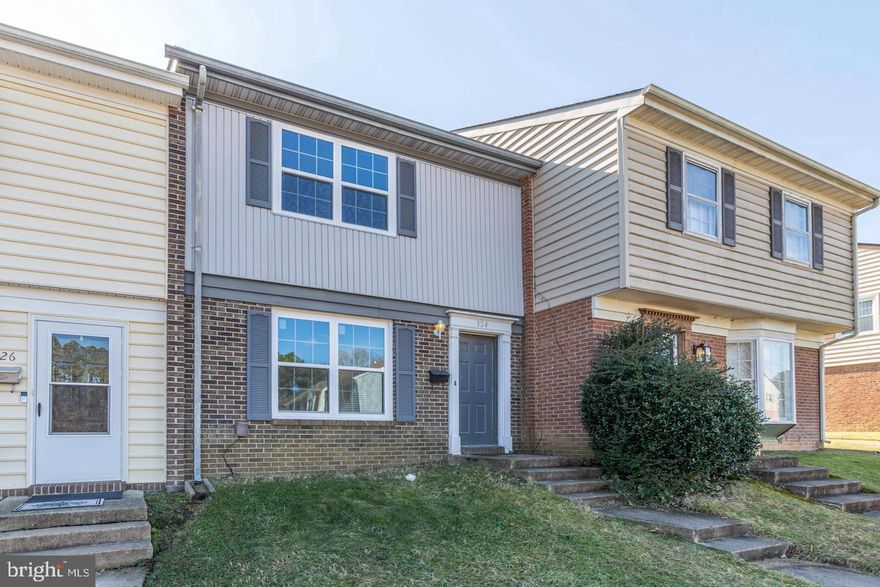 DO NOT CALL LISTING AGENT FOR SHOWINGS OR APPLICANTION - ITS IN MLS
3 BR, 2.5 BTH, 1,240 sq ft. townhome in Berkeley Village available 5/1! The main level spans with engineered hardwood flooring and includes the living room, kitchen, half bath, and family room. The Updated kitchen features granite countertops and white appliances and overlooks the living room. The sliding glass door in the family room leads you to the fenced backyard (wood). The separate laundry area with full size washer and dryer completes the main level. The second level has 3 bedrooms and 2 full baths. The spacious Owners Suite features dual closets offering ample storage. Great location just minutes from I-95, shopping and hospitals (Mary Washington and Spotsylvania Regional).*Minimum credit score 650*