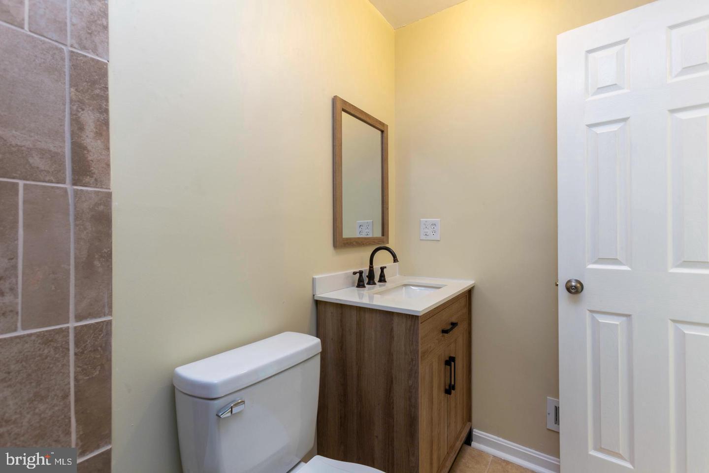 BERKELEY VILLAGE - Residential Lease