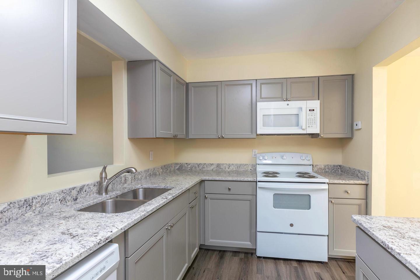 BERKELEY VILLAGE - Residential Lease