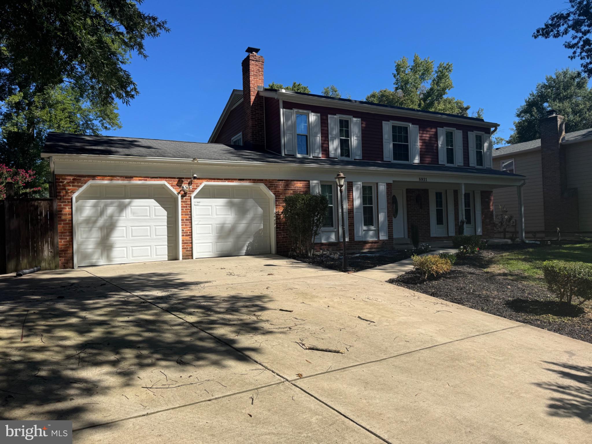 BLUFFWOOD COURT