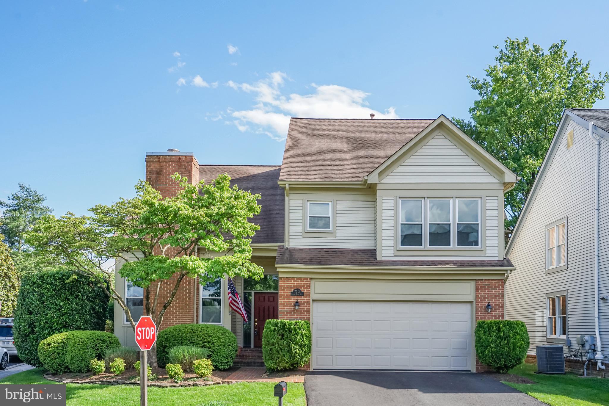 7501 SILVER MAPLE LANE
